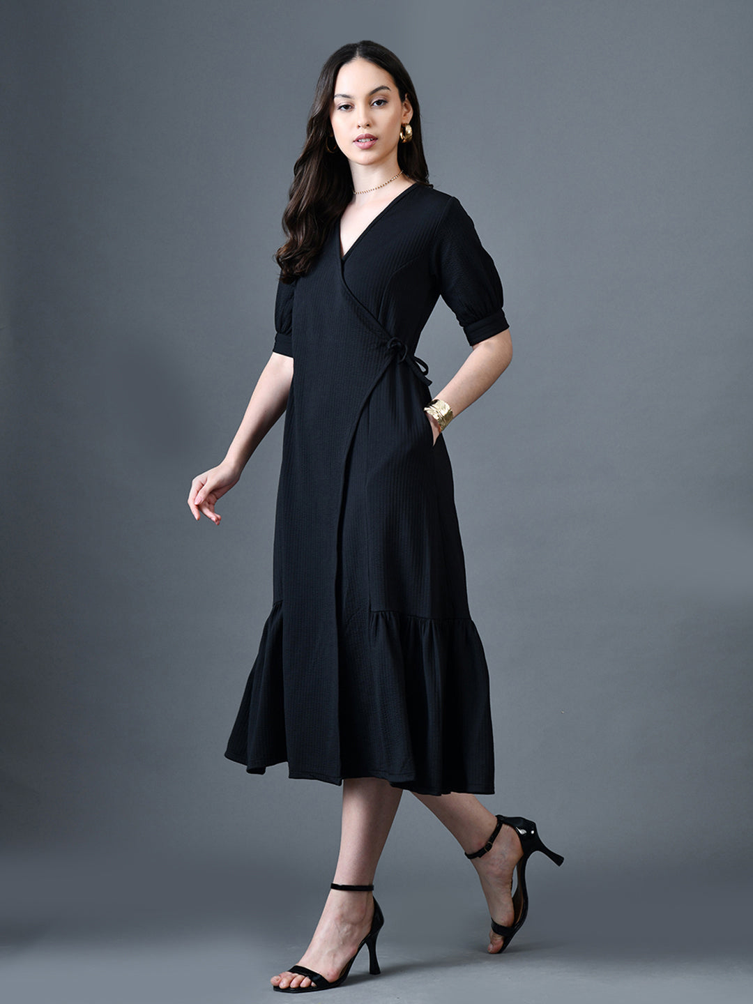 Myshka Women Black Polyester A-Line V-Neck Solid Knee Length Short Sleeves Dresses
