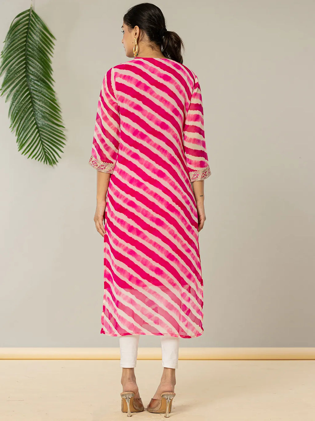 Yufta Pink Georgette Lehriya Embroidery Kurta