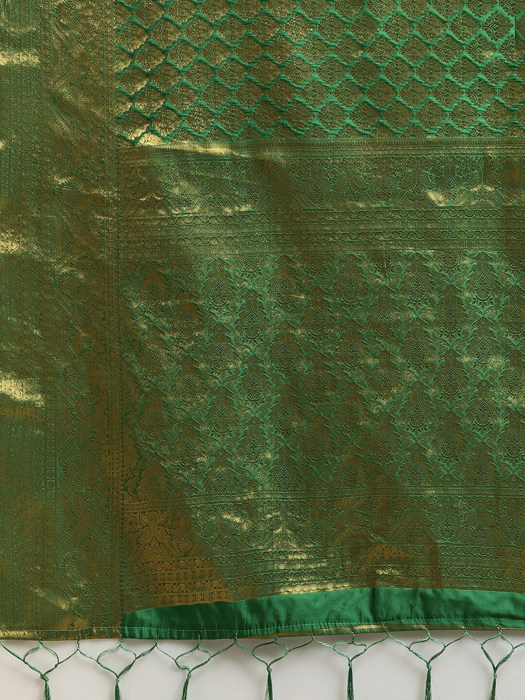 Saree Mall Green & Gold-Toned Woven Design Zari Silk Blend Banarasi Saree