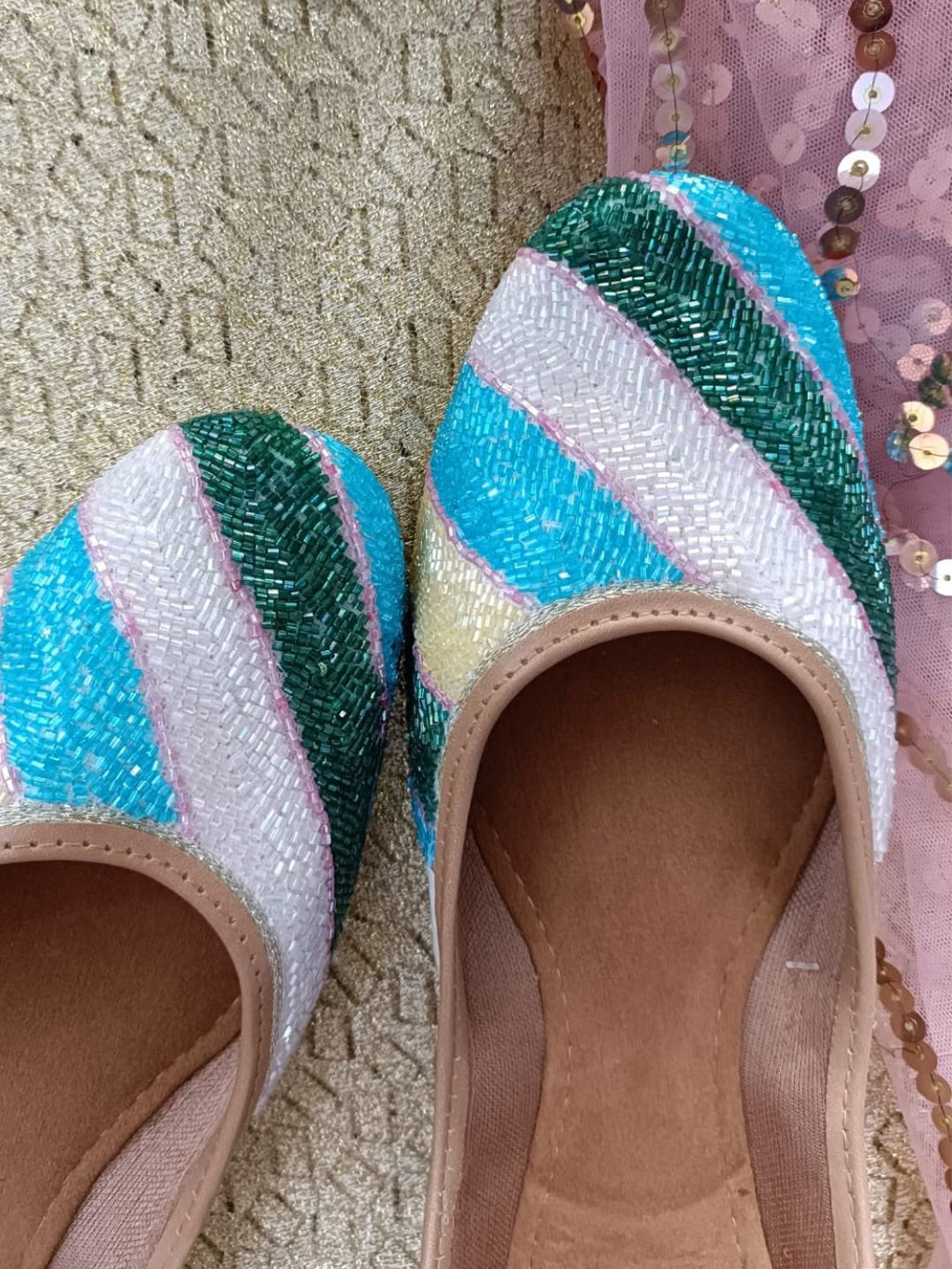 Desi Colour Women Indian Ethnic Footwear-White Multi Sleek Pearl