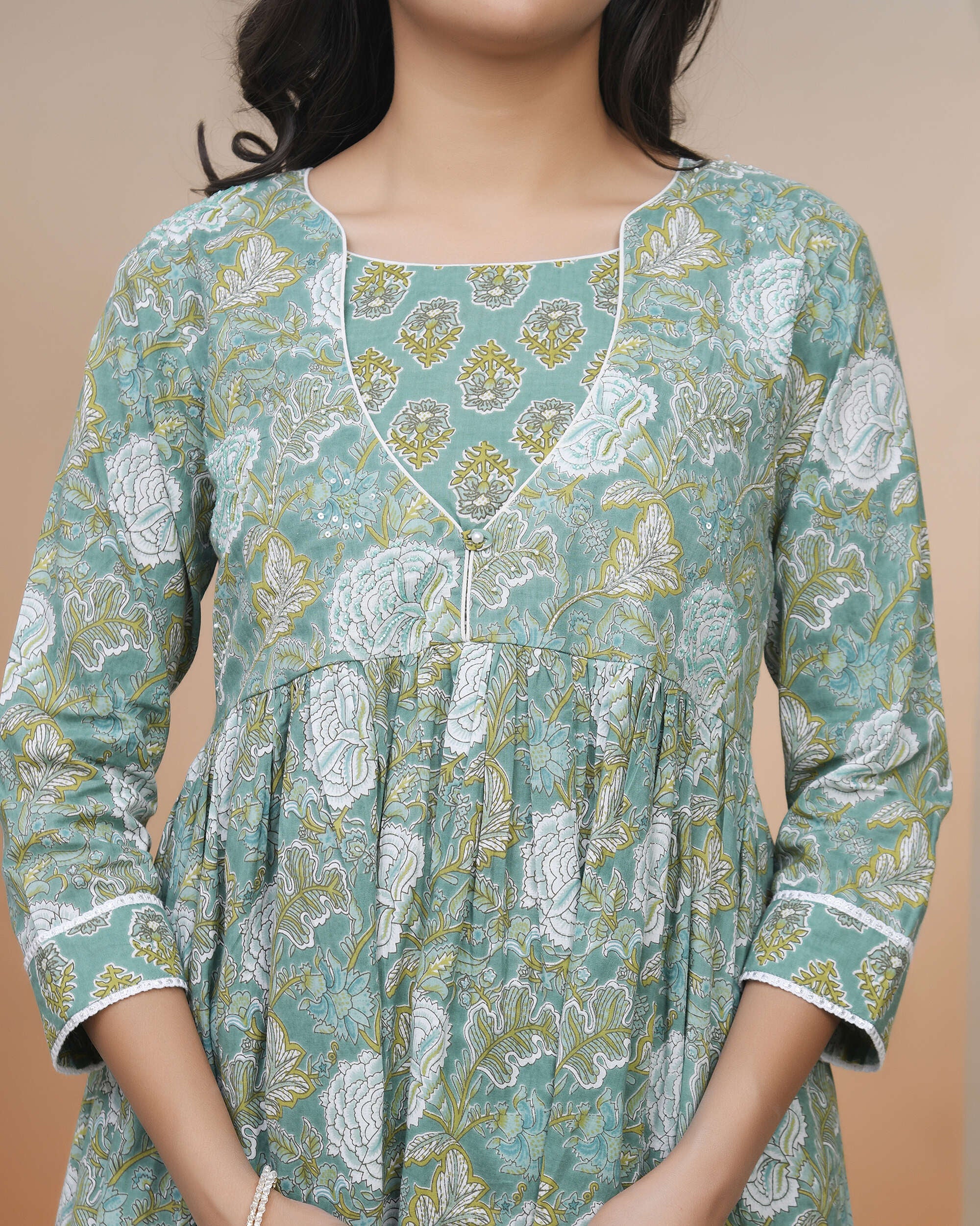 Vaasva Women Ferozi Cotton Kurta With Cotton Pant & Dupatta