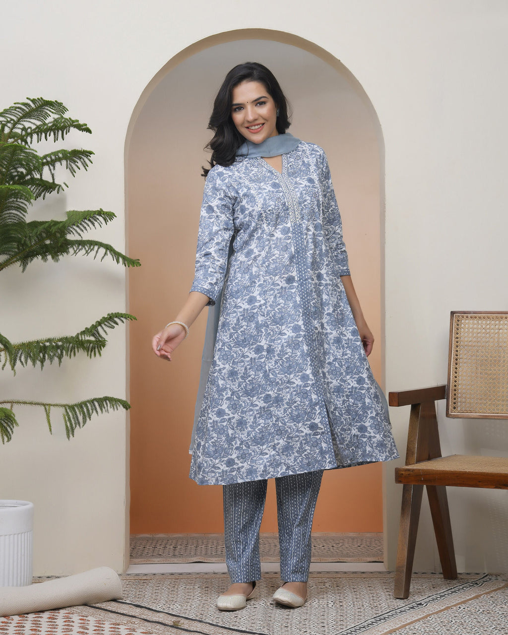 Vaasva Women Grey Panel Kurta With Cotton Pant & Dupatta