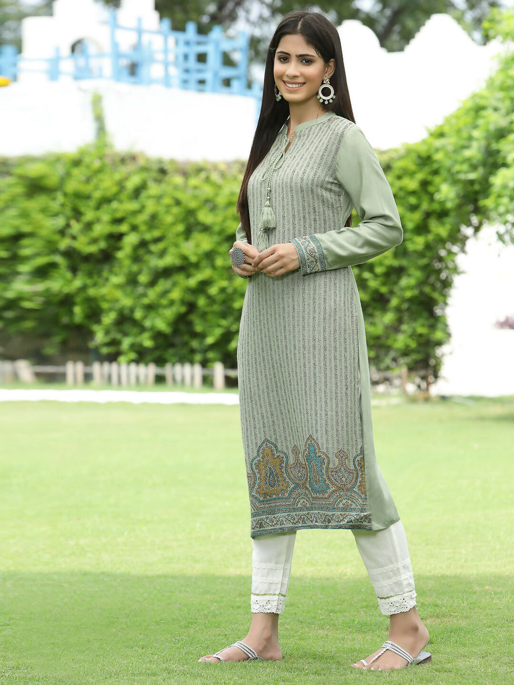 Juniper Green Ethnic Motif Printed Acrylic Straight Kurta.