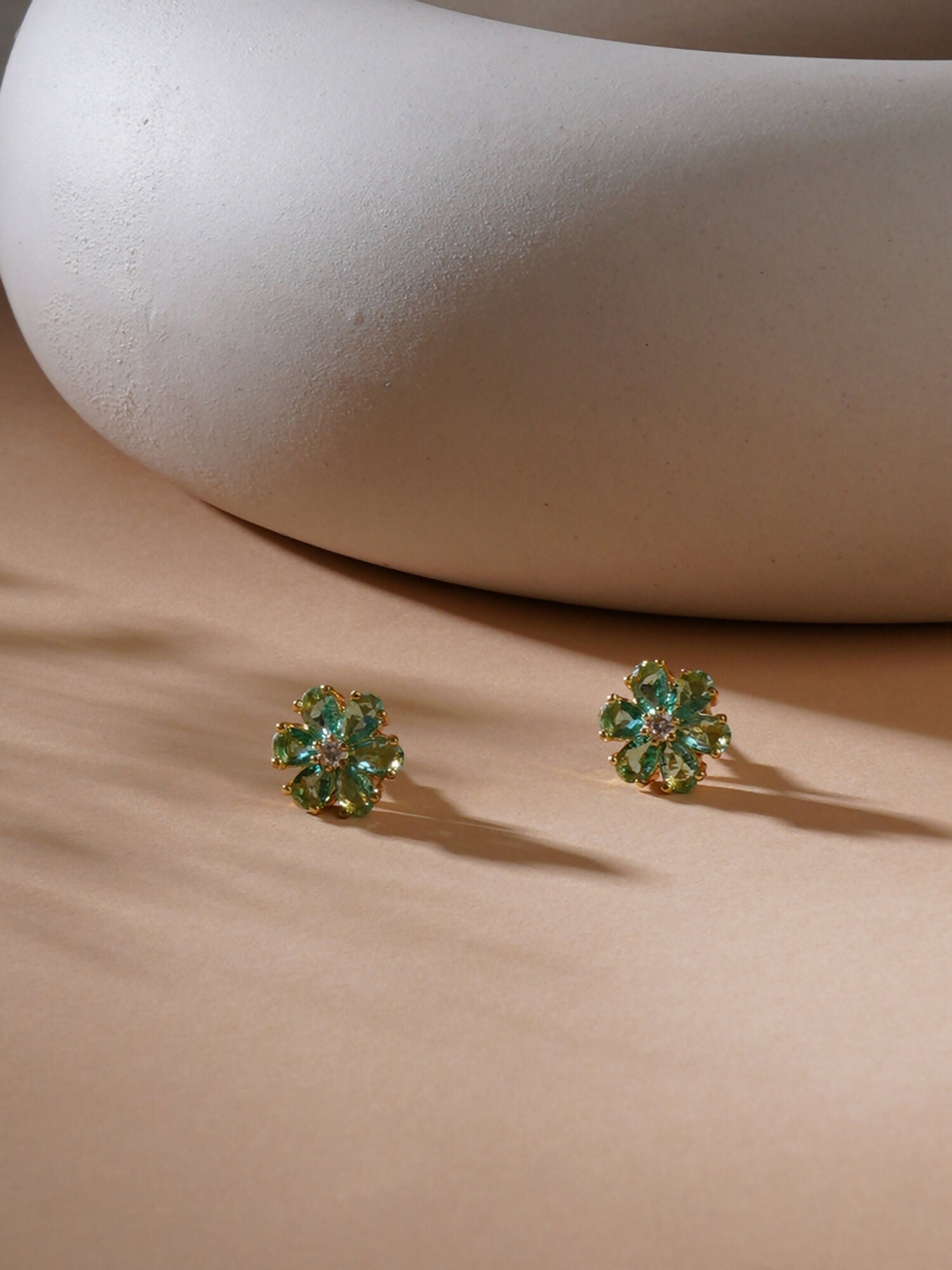 stone stud (mint green ) - Ruby Raang