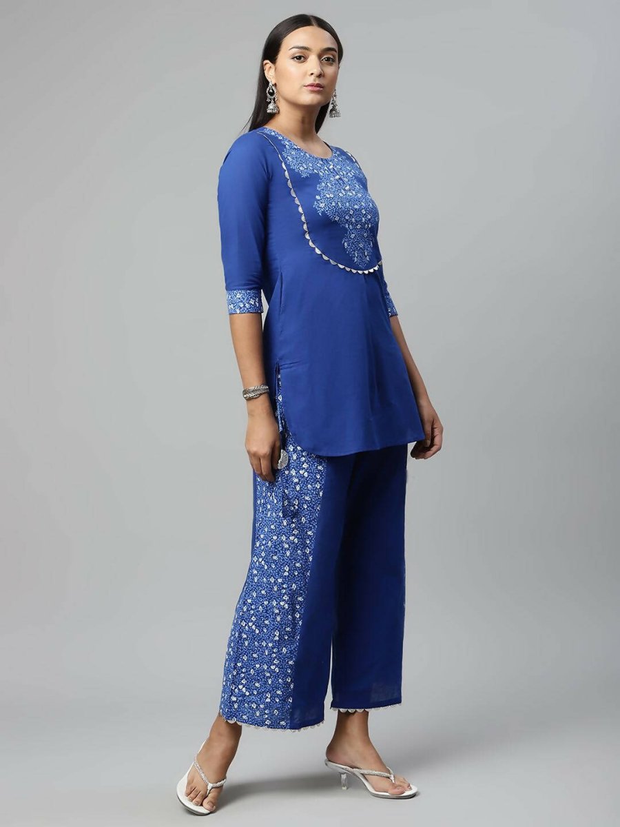 Ahalyaa Womens Royal Blue Pure Cotton Printed Kurtas