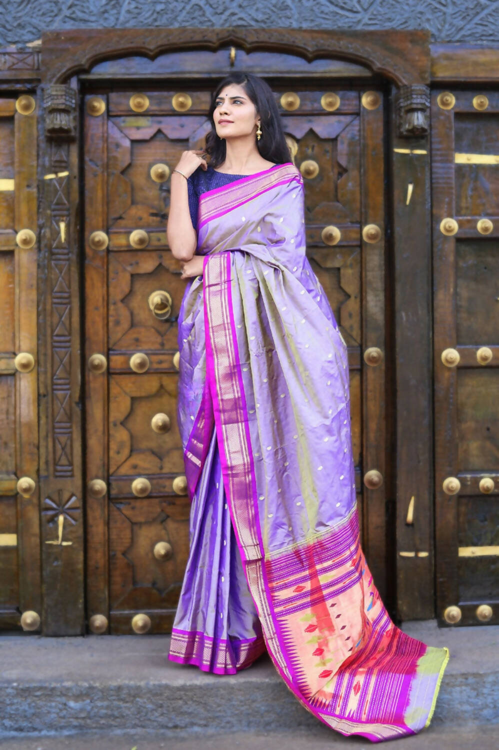 Very Much Indian Pure Silk Handloom Paithani -Dual Tone Lavender With Purplish Pink