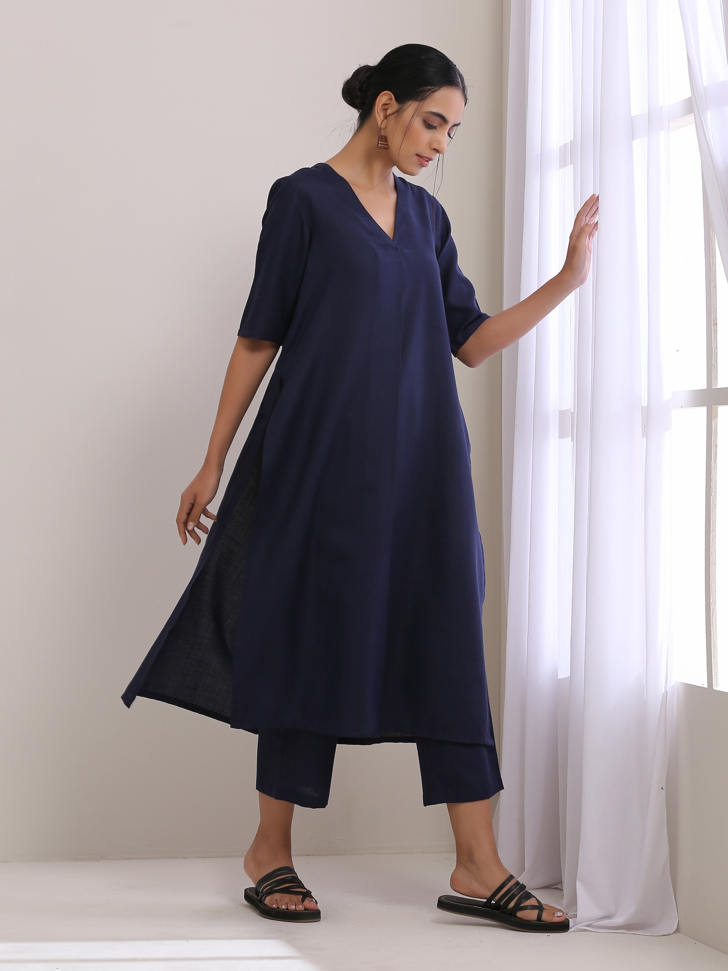 trueBrowns Blue Slub High Slit Kurta Pant Set