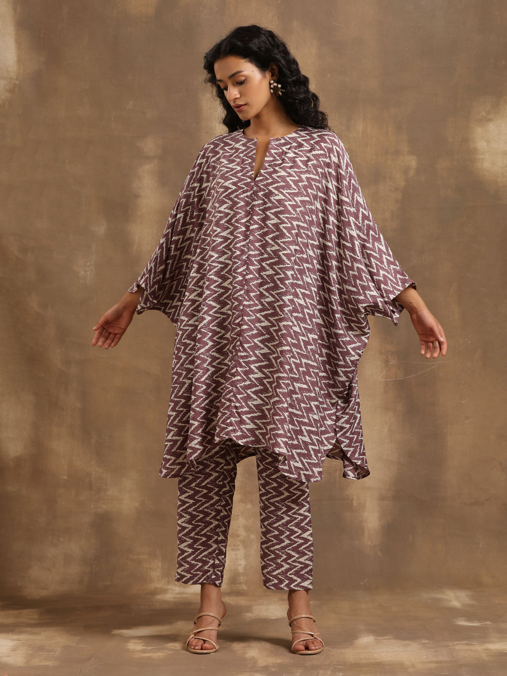 trueBrowns Dark Mauve Zig Zag Printed Silk Kaftan Co-Ord Set