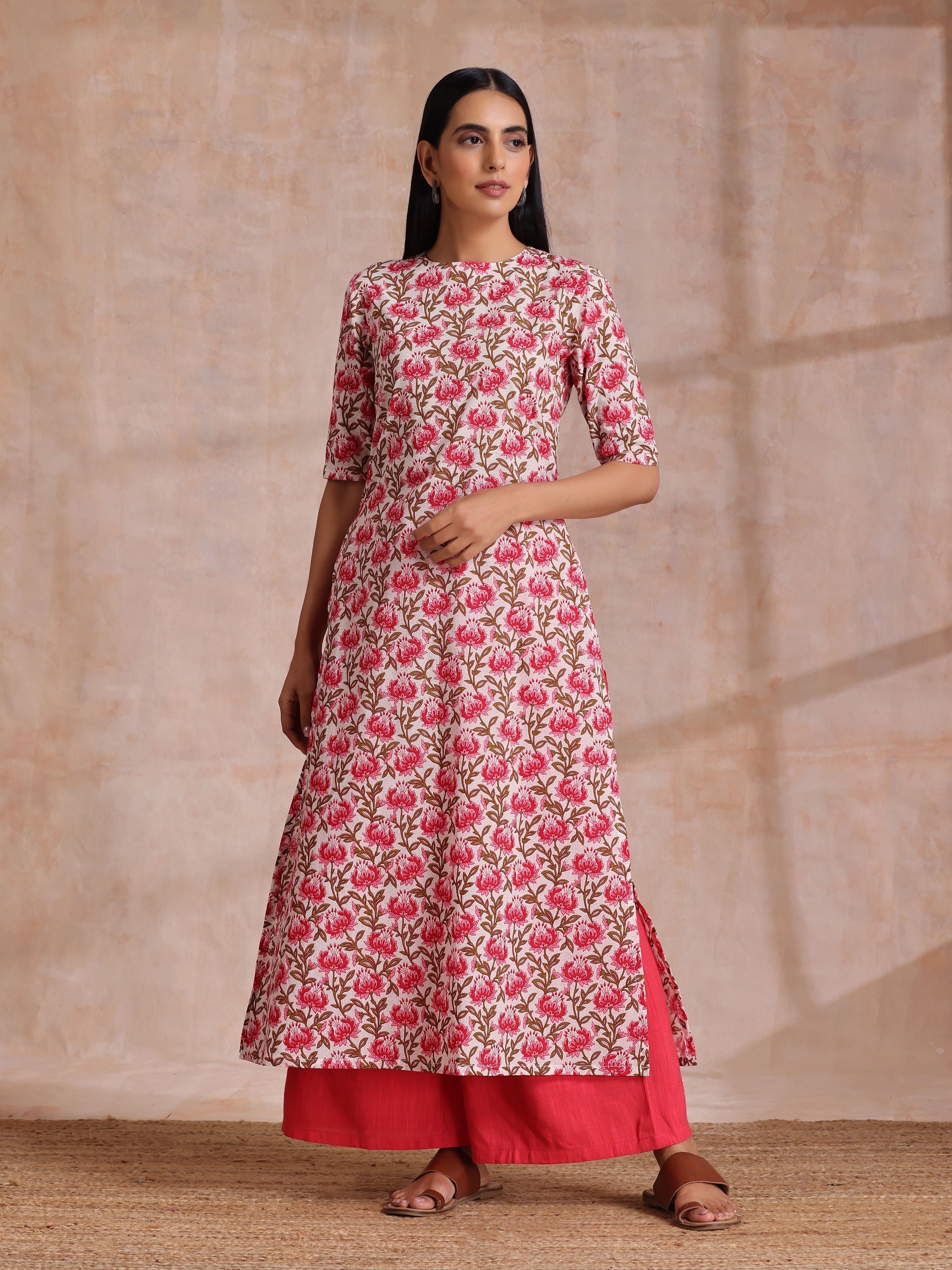 trueBrowns Pink Brown Overall Floral On White Block Print Cotton Slit Kurta Pant Set