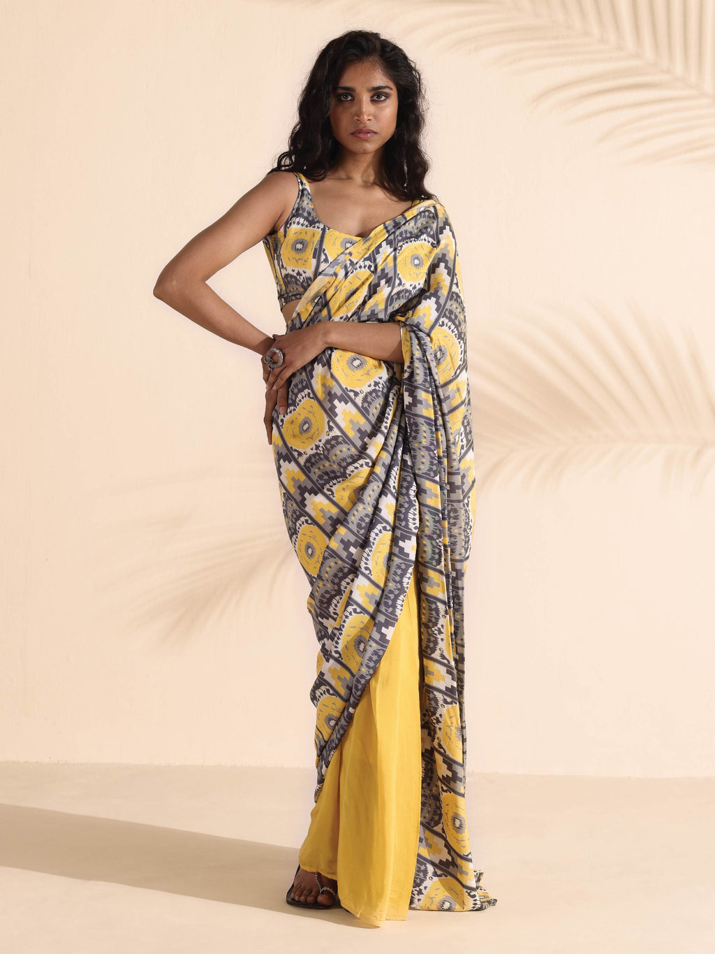 trueBrowns Yellow Muslin Ikat Ready to Wear Saree