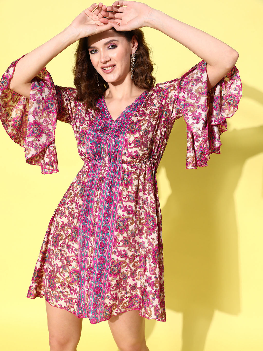 InWeave Women's Fuchsia Floral Prnited Bell Sleeve Short Dress