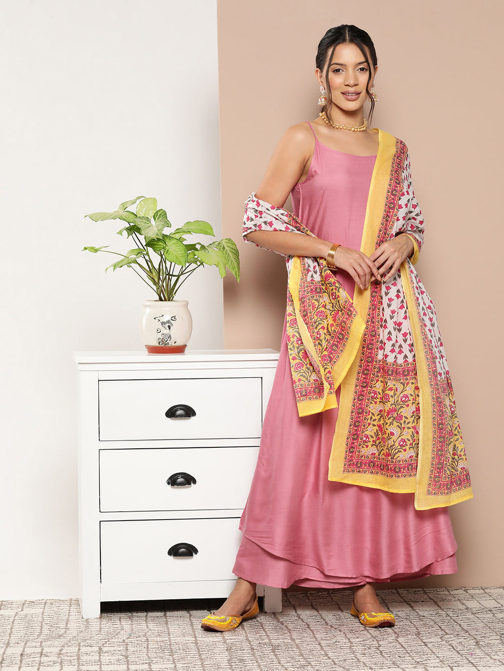 InWeave Women's Light Pink Ray Strappy Kurta Set With Printed Cotton Dupatta