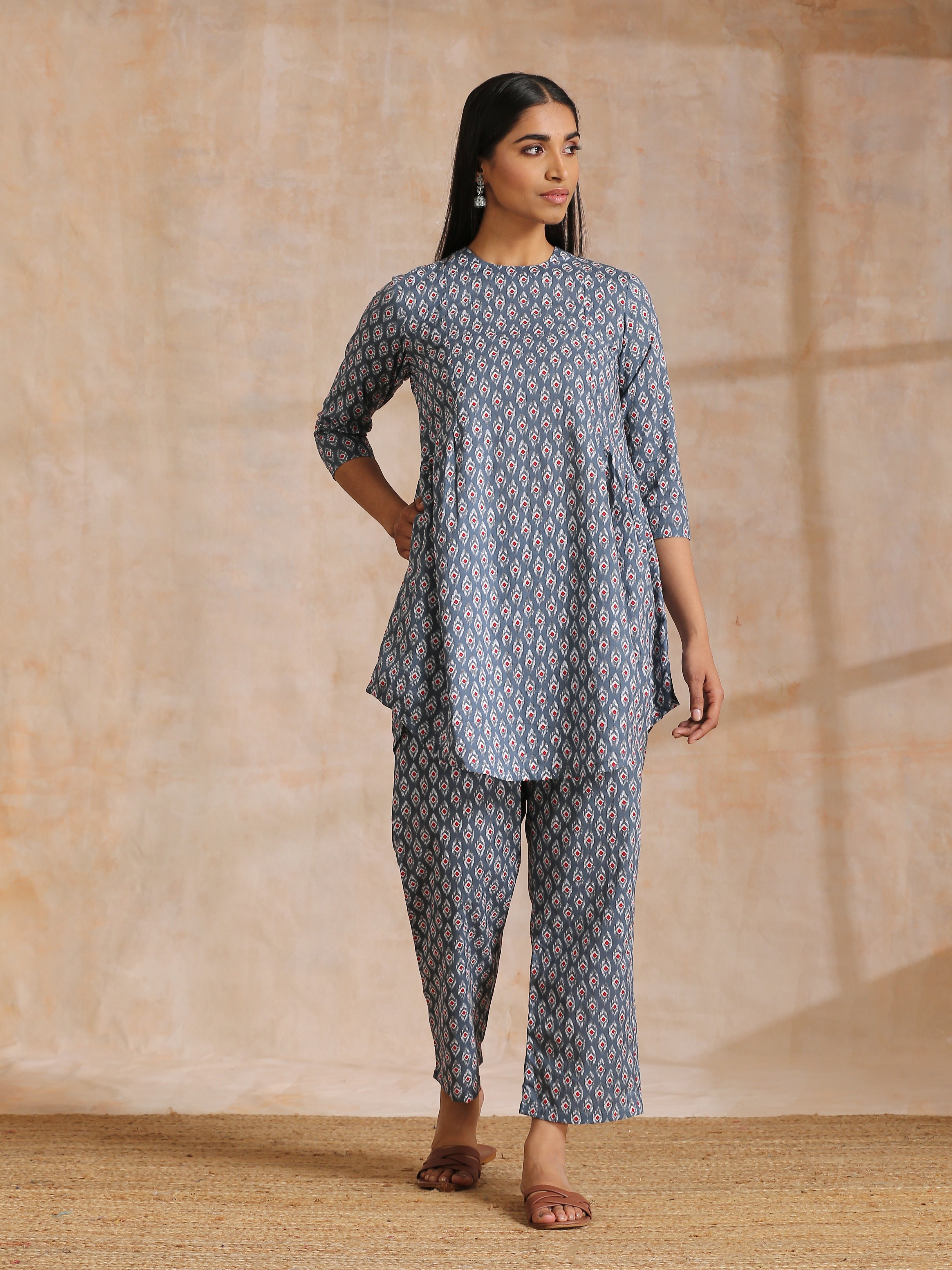 trueBrowns Steel Grey Ikat Print Cotton Gathers Co-Ord Set
