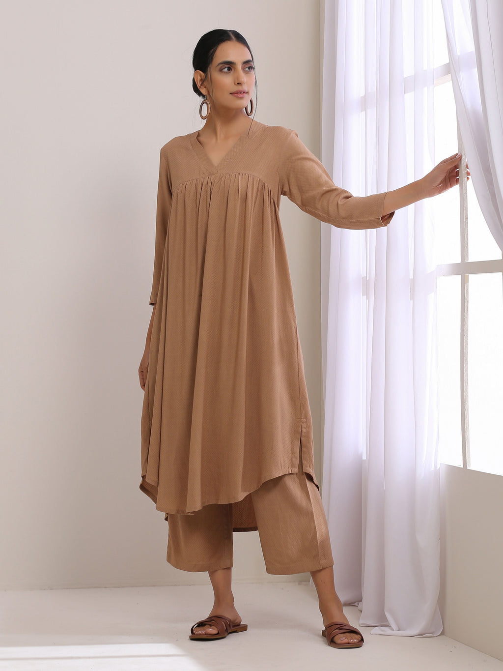 trueBrowns Beige Dobby Gathered Kurta Pant Set