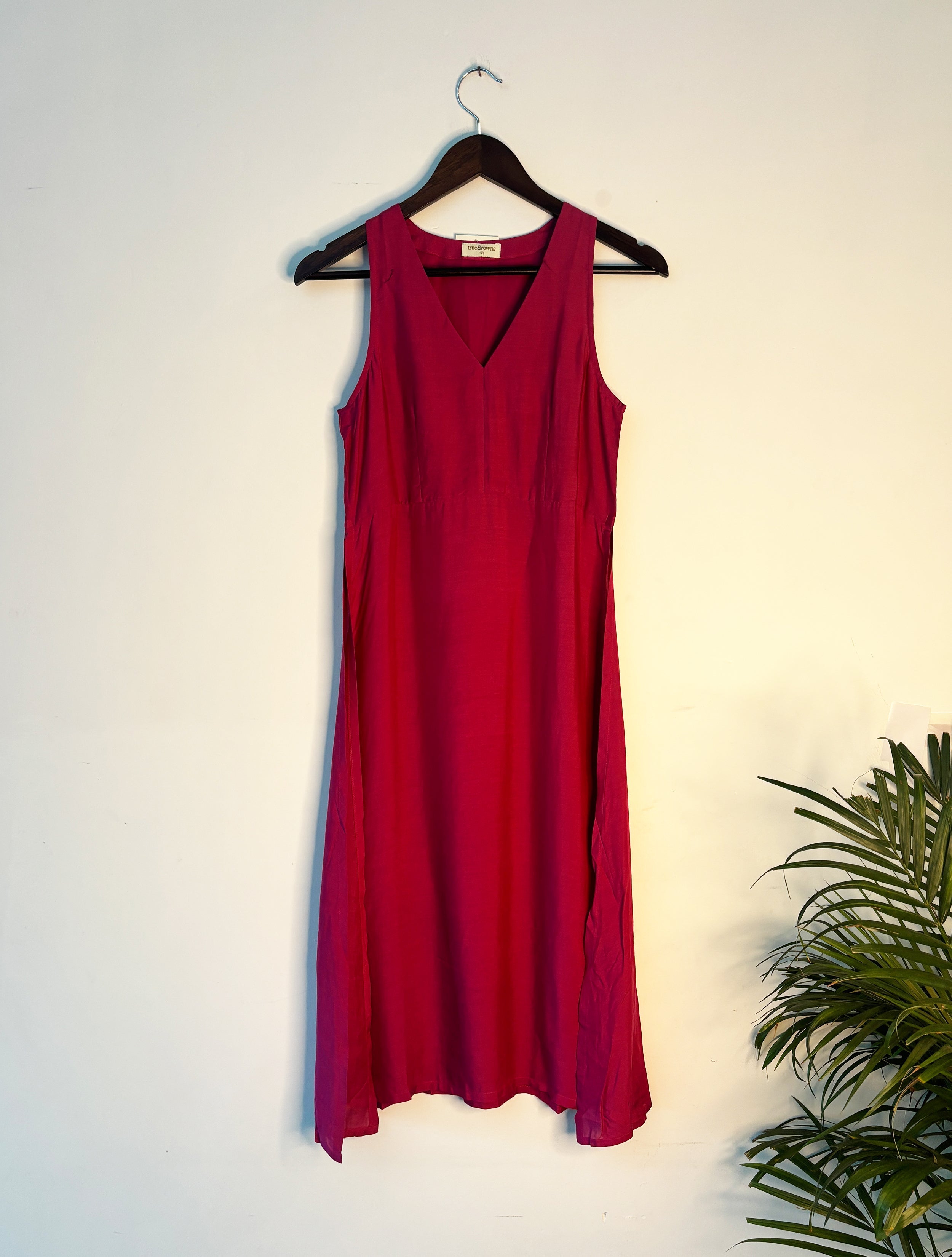 trueBrowns Pink Sleeveless Muslin Kurta