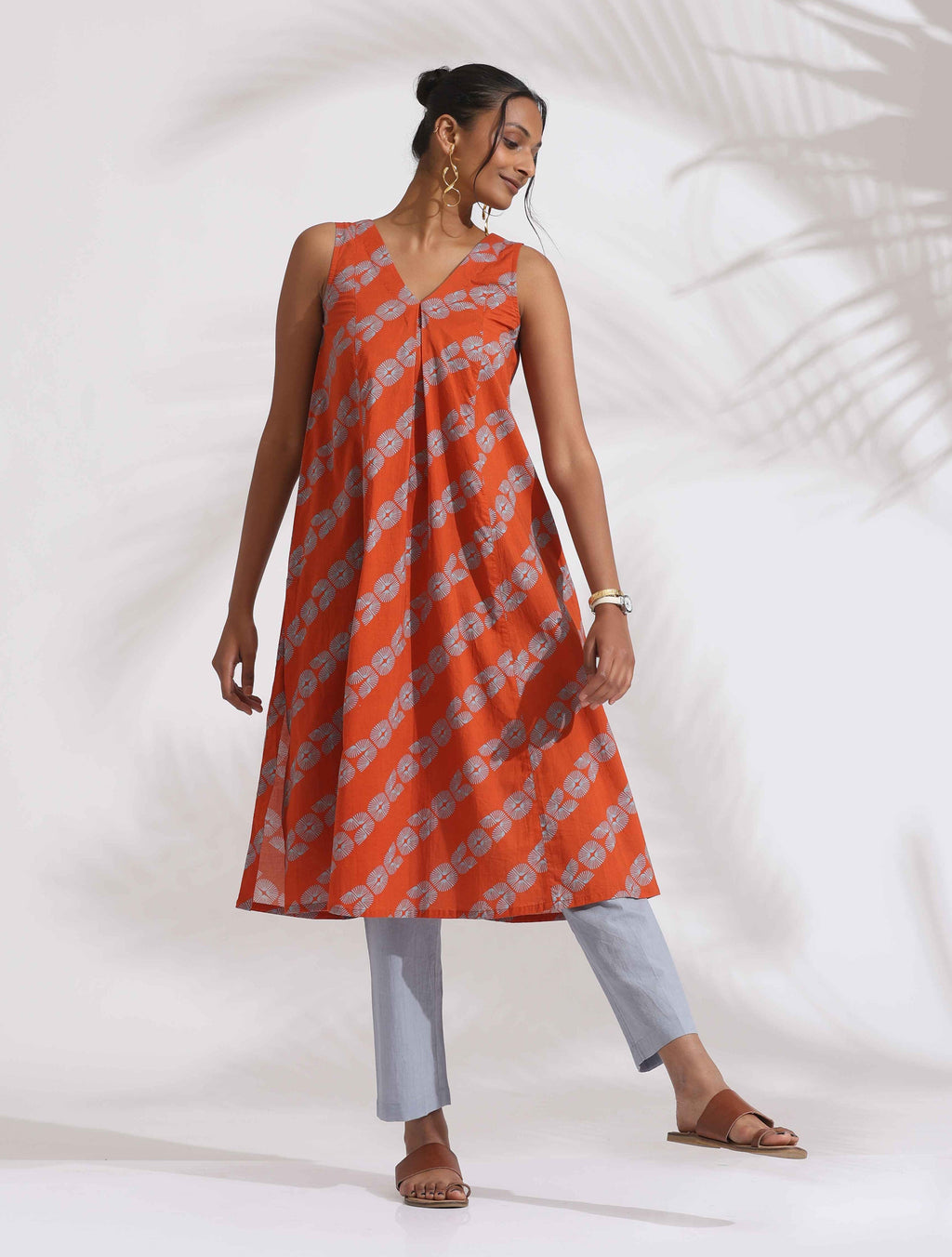 trueBrowns Orange Cotton Print Sleeveless Kurta Set