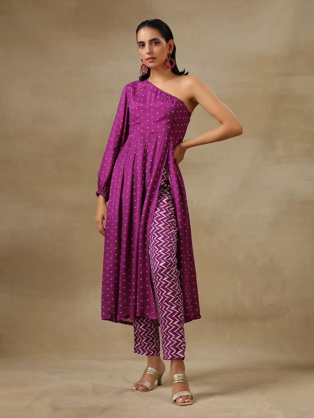 trueBrowns Purple Bandhani Printed Silk One Shoulder Kurta Pant Set