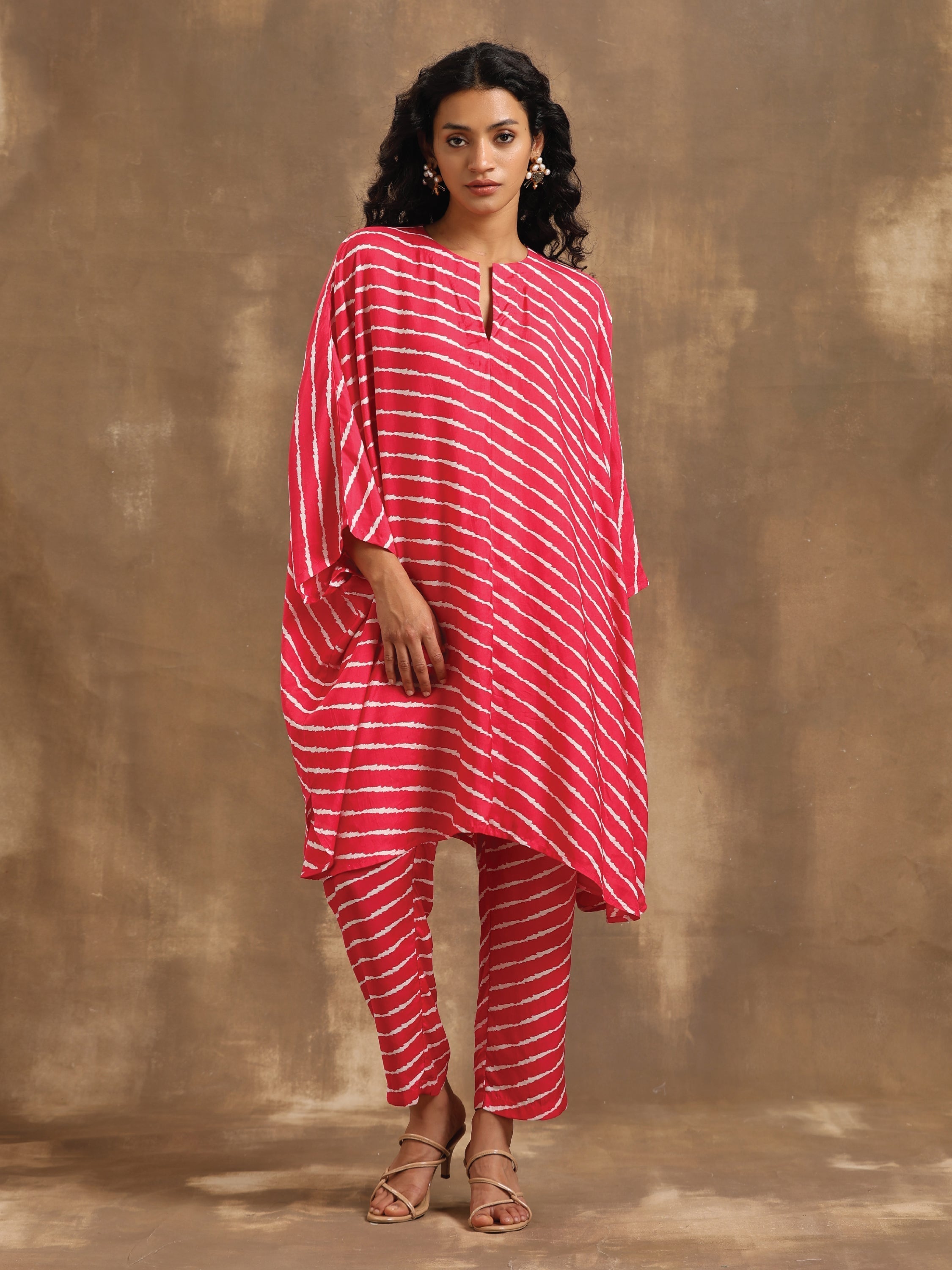 trueBrowns Pink Lehariya Printed Silk Kaftan Co-Ord Set