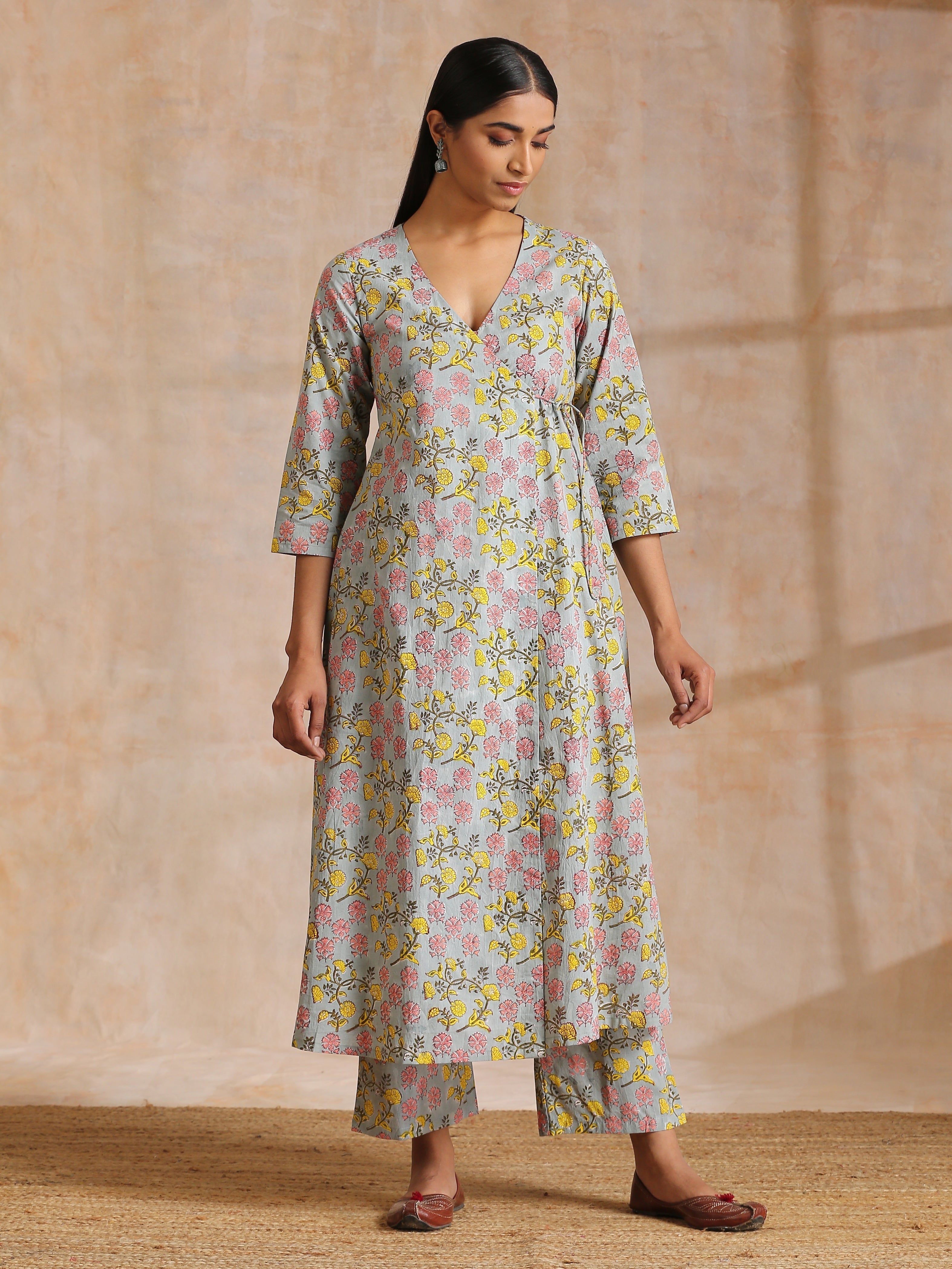 trueBrowns Grey Overall Floral Block Print Cotton Angrakha Kurta Pant Set