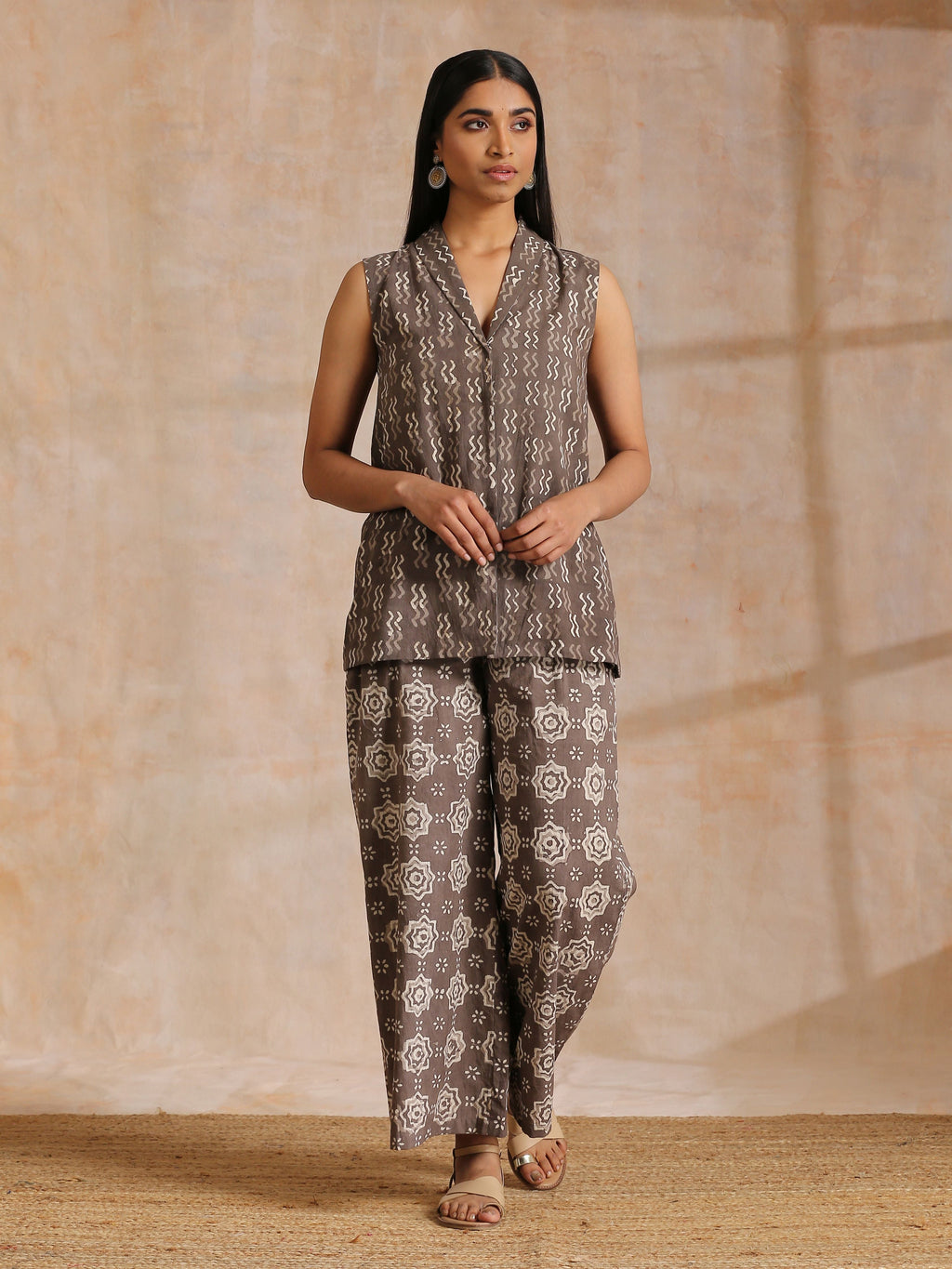 trueBrowns Clay Dabu Zig-Zag Motifs Print Cotton Sleeveless Jacket Pant Set