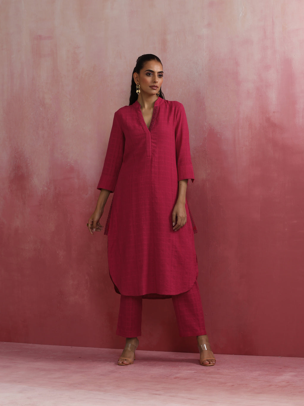 trueBrowns Magenta Cotton Dobby Kurta Set