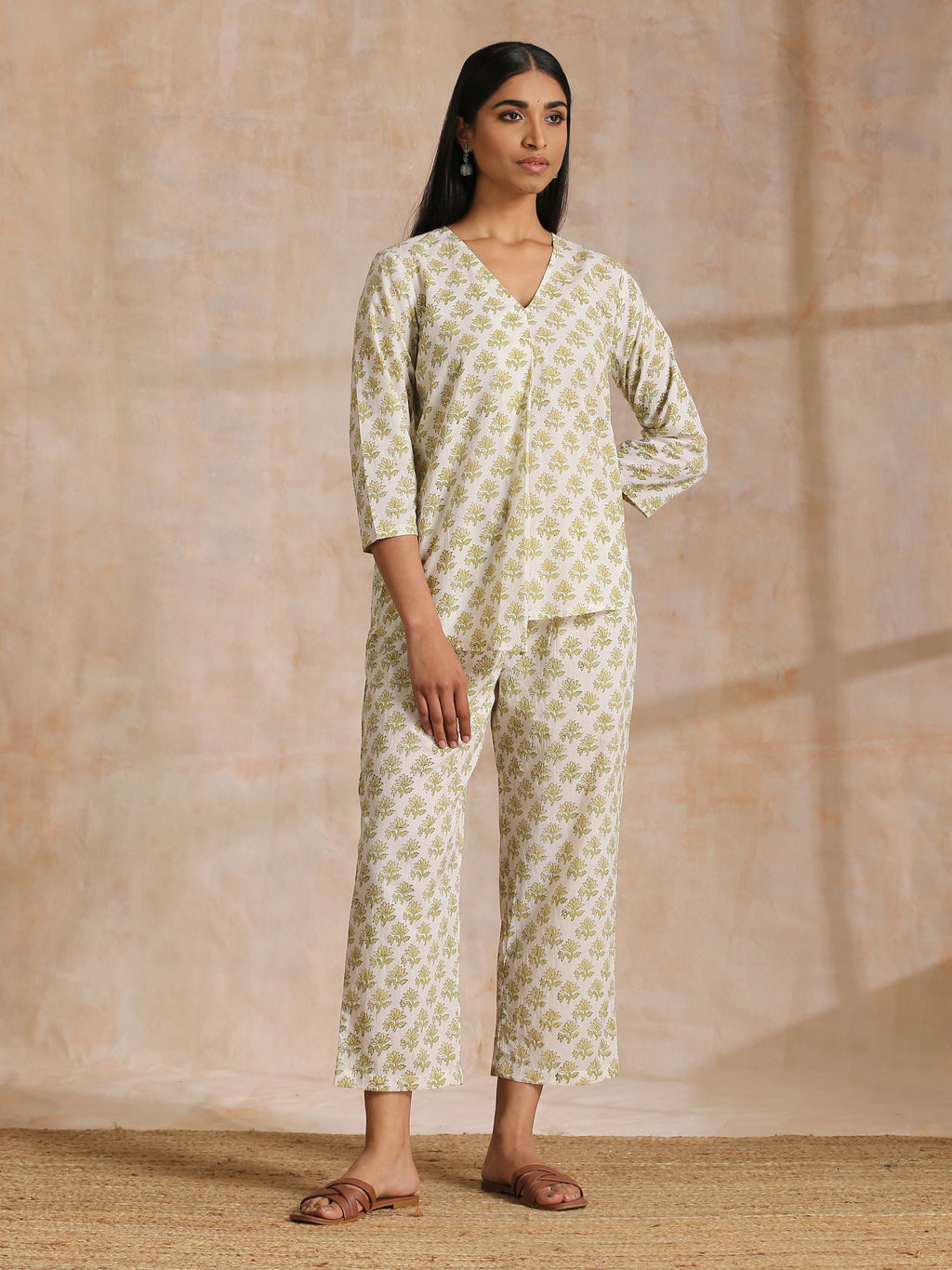 trueBrowns Green Buta On Off-White Block Print Cotton Co-Ord Set