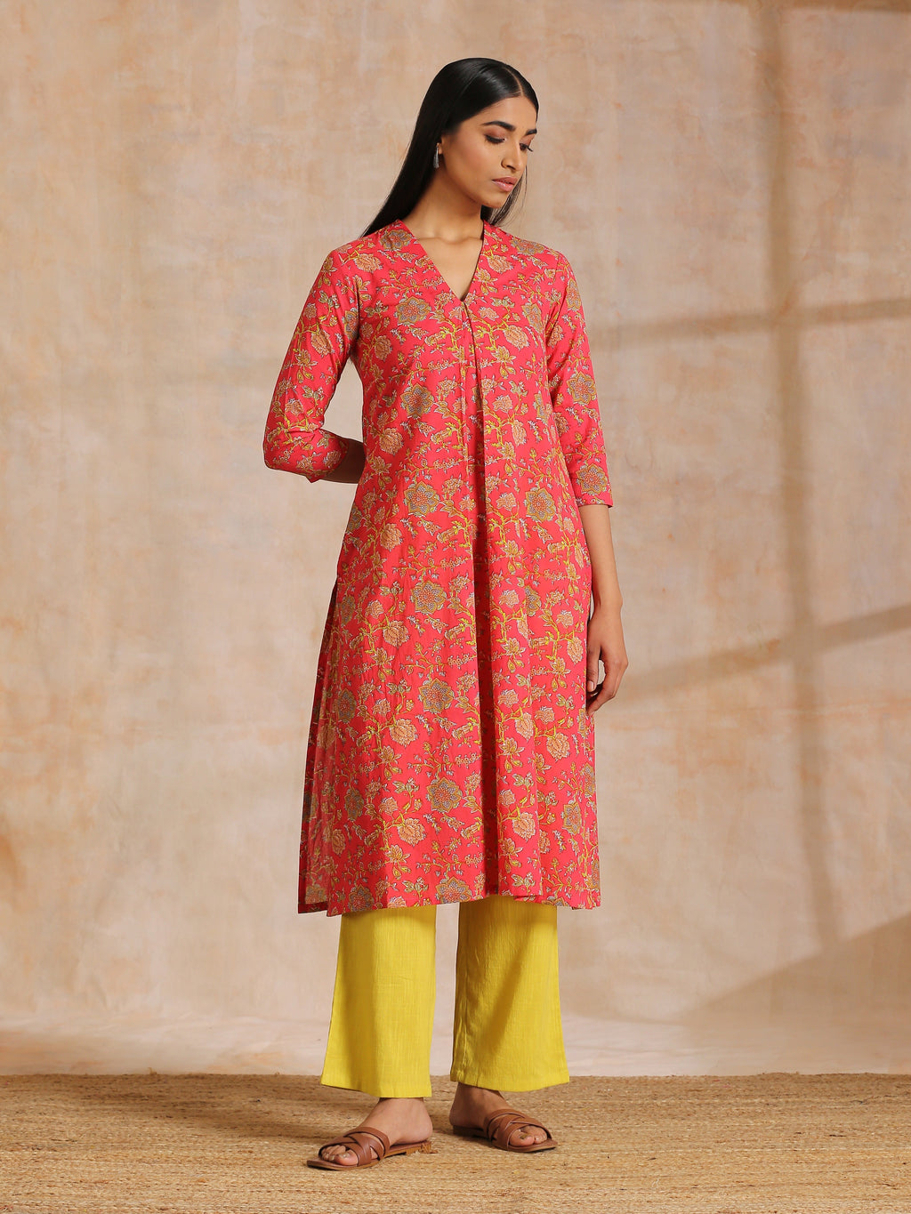 trueBrowns Flamingo Pink Overall Floral Block Print Cotton Slit Kurta Pant Set