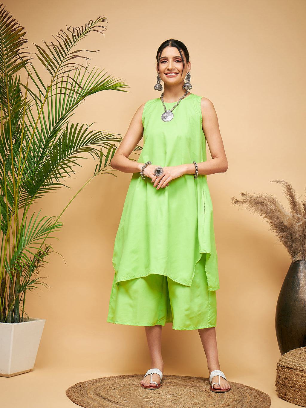 InWeave Women's Lime Green Short Kurta Palazzo Set