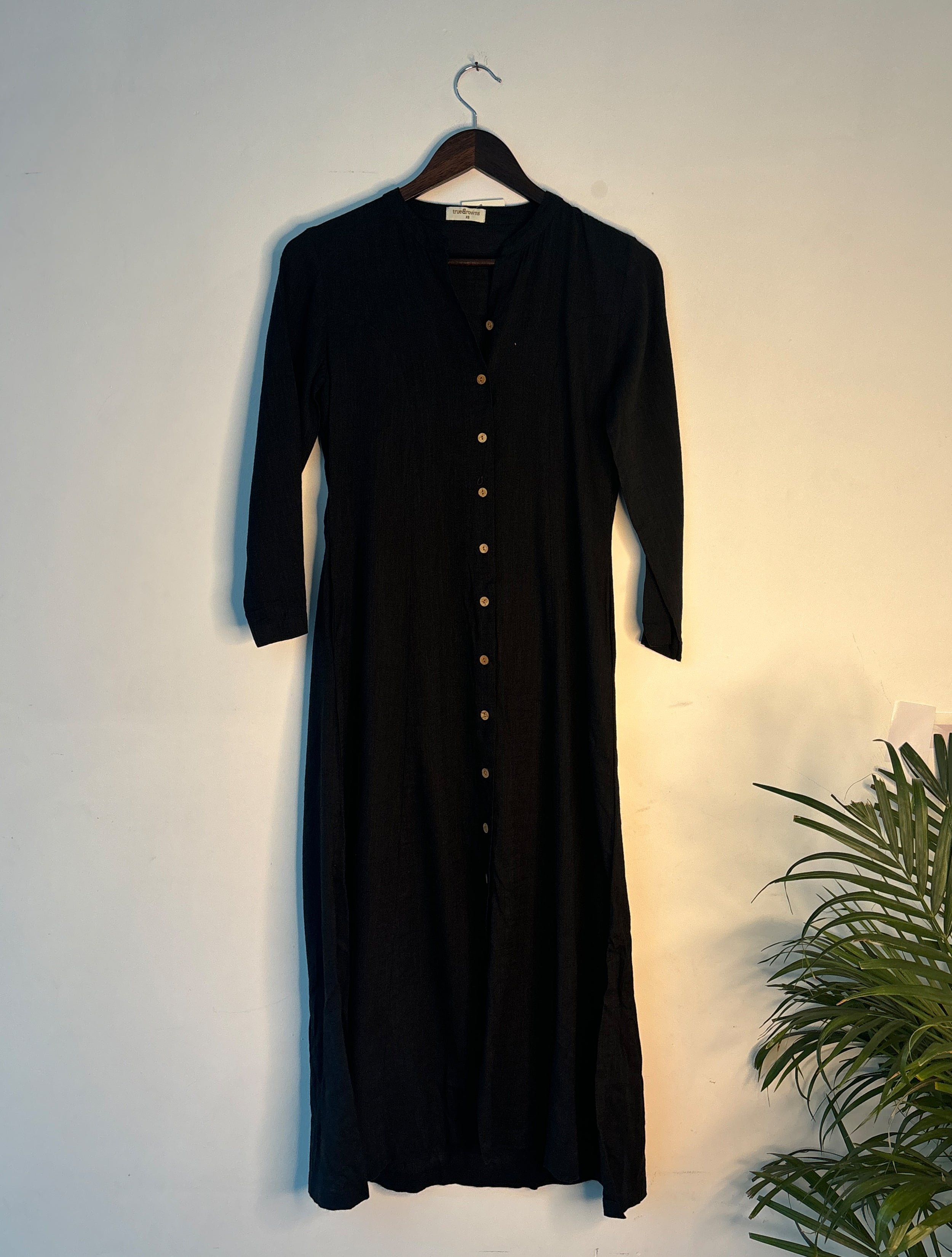 trueBrowns Black Slub Button Up Kurta