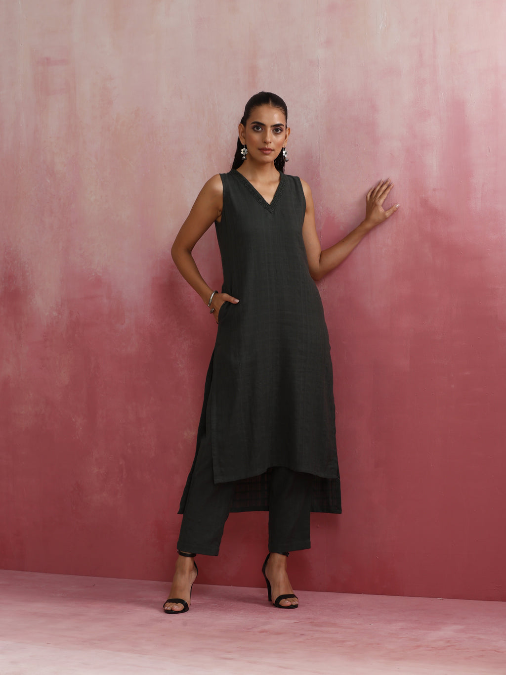 trueBrowns Dark Olive Green Cotton Dobby Kurta Set