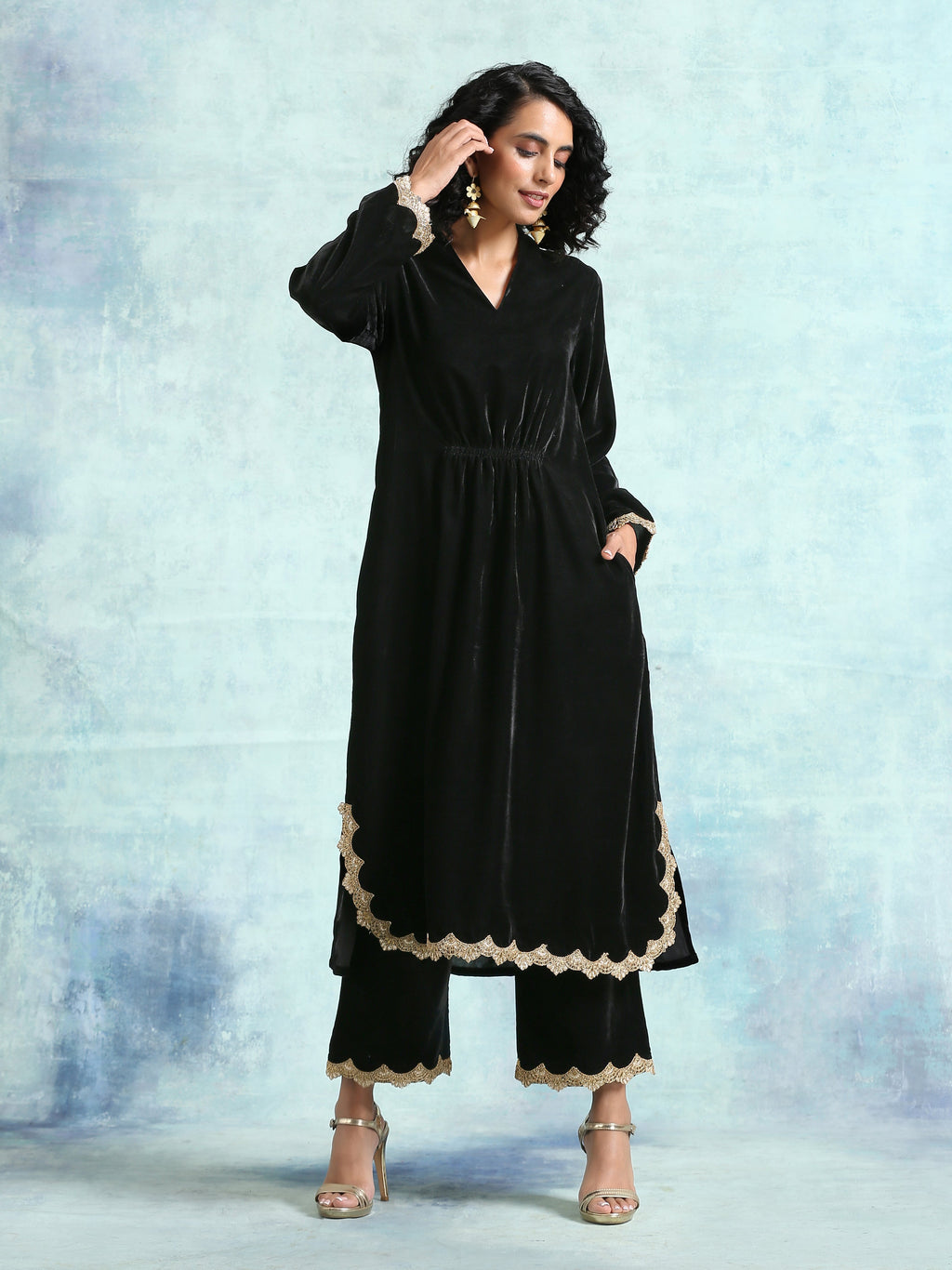 trueBrowns Black Velvet Lace Kurta