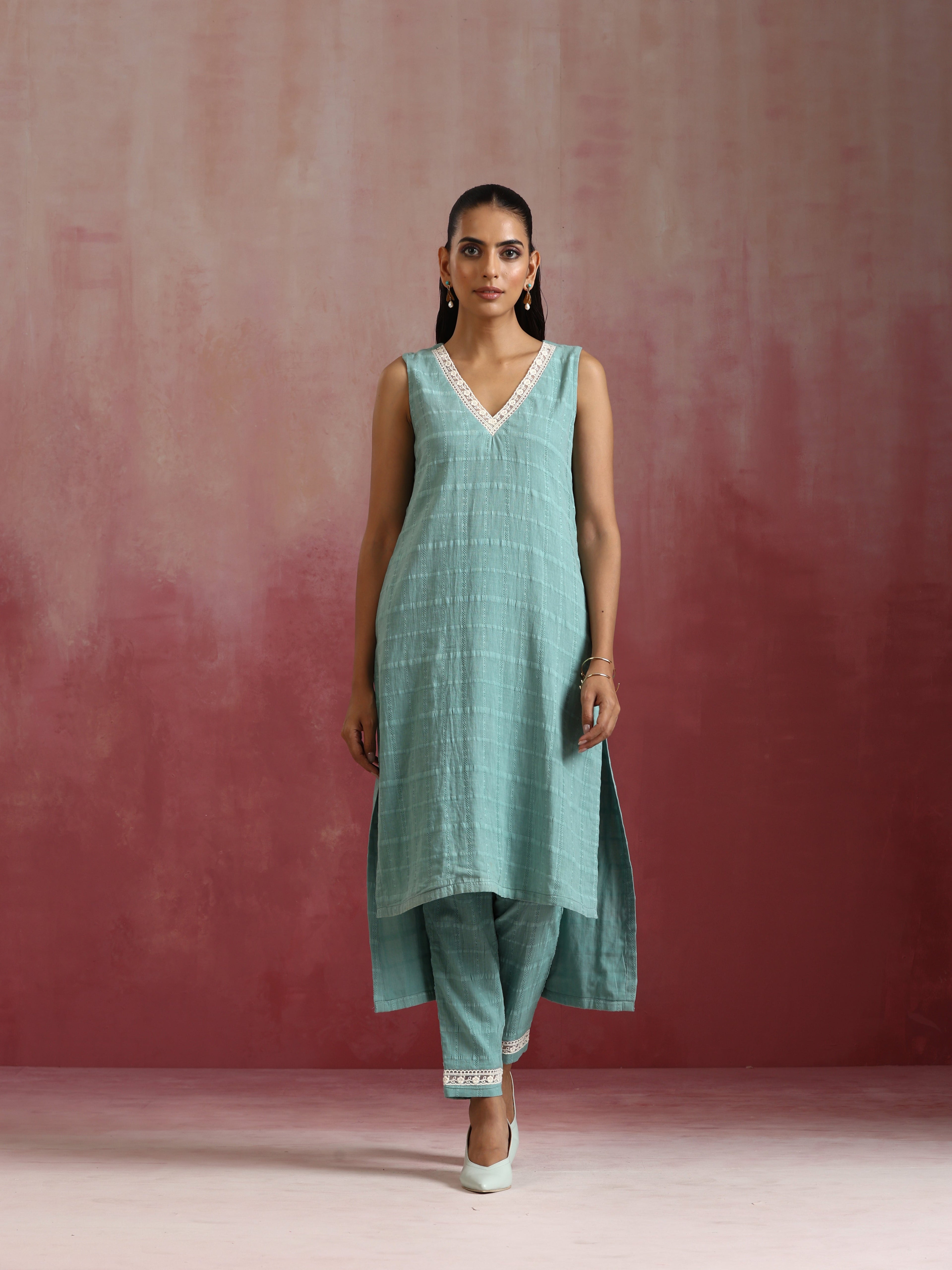trueBrowns Aqua Blue Cotton Dobby High low Kurta Set