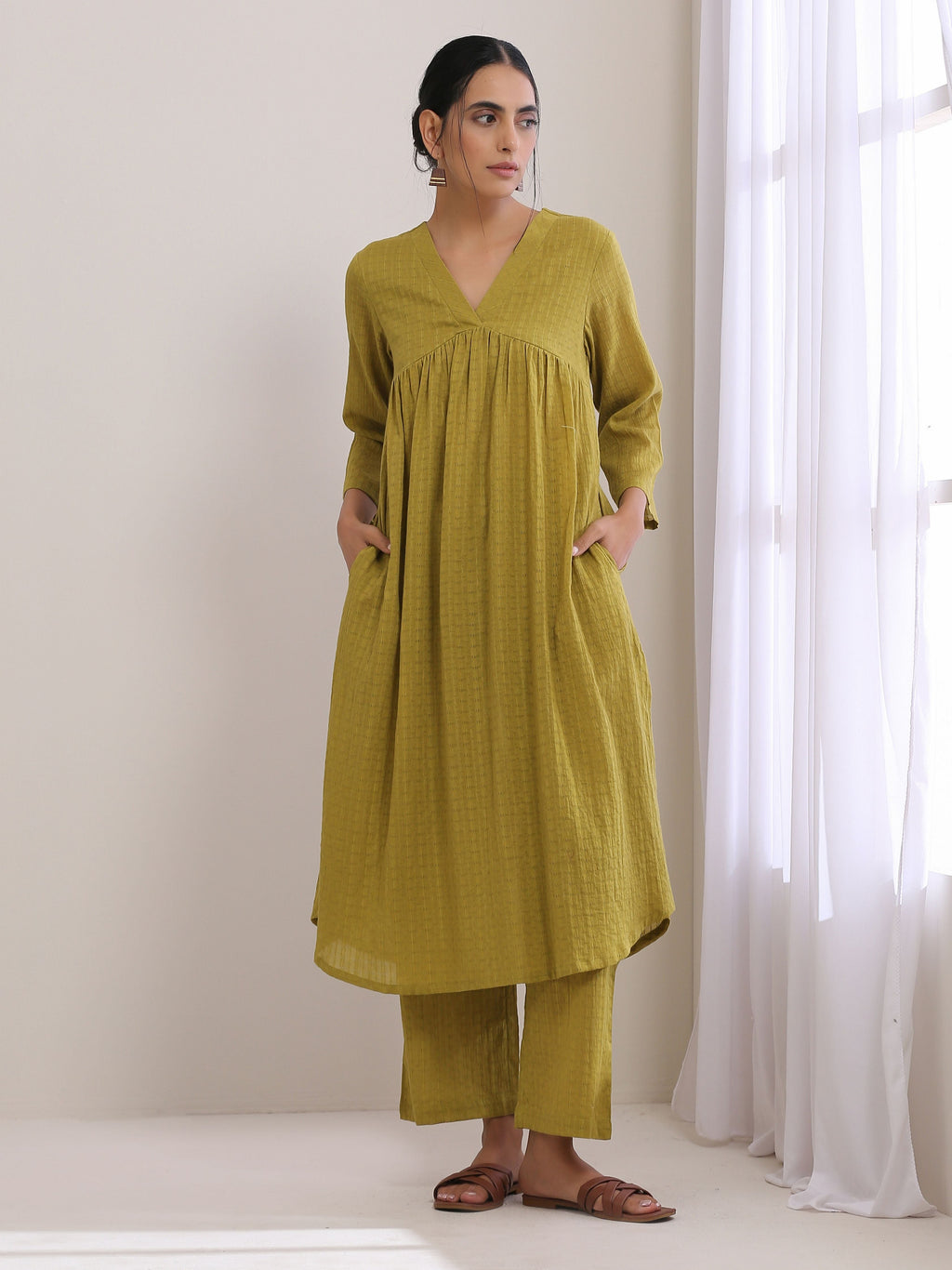 trueBrowns Avacado Green Dobby Flared Slit Kurta Pant Set