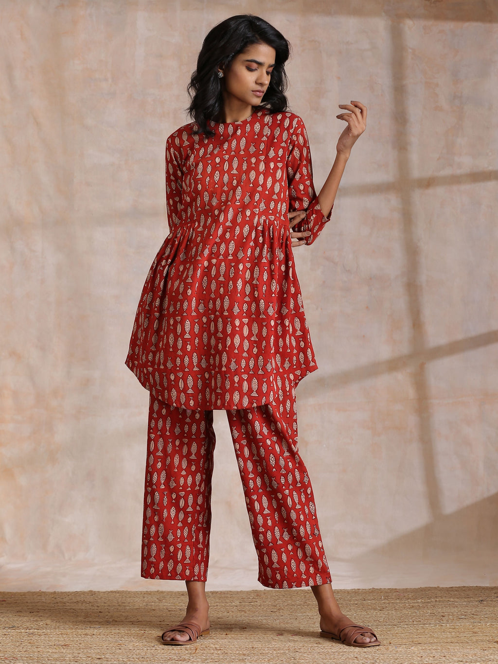 trueBrowns Rust Red Bagru Fish Print Cotton Gathers Co-Ord Set