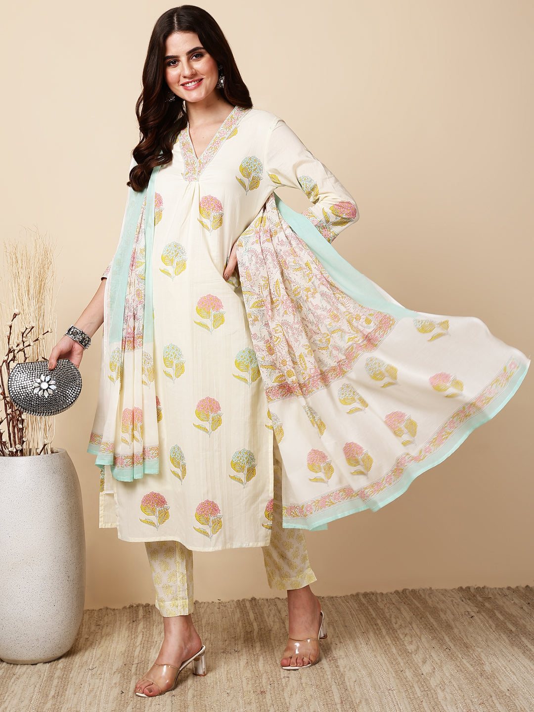 Antaran Cream Pure Cotton Floral Printed Kurta Pant And Dupatta Set