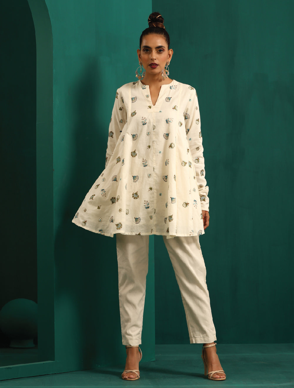 trueBrowns Ivory Blue Floral Cotton Flared Co-ord Set