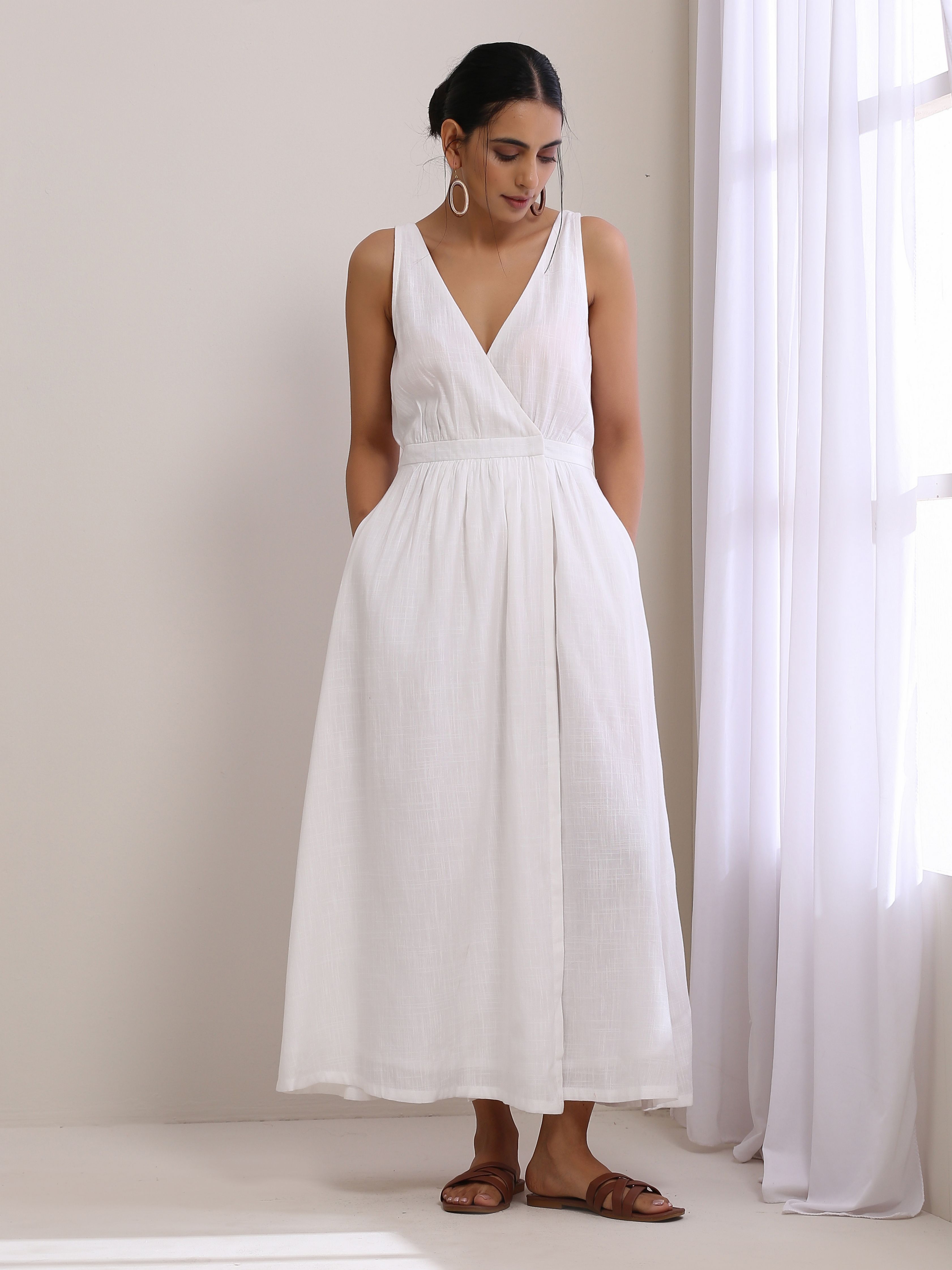trueBrowns White Slub Texture Sleeveless Wrap Dress