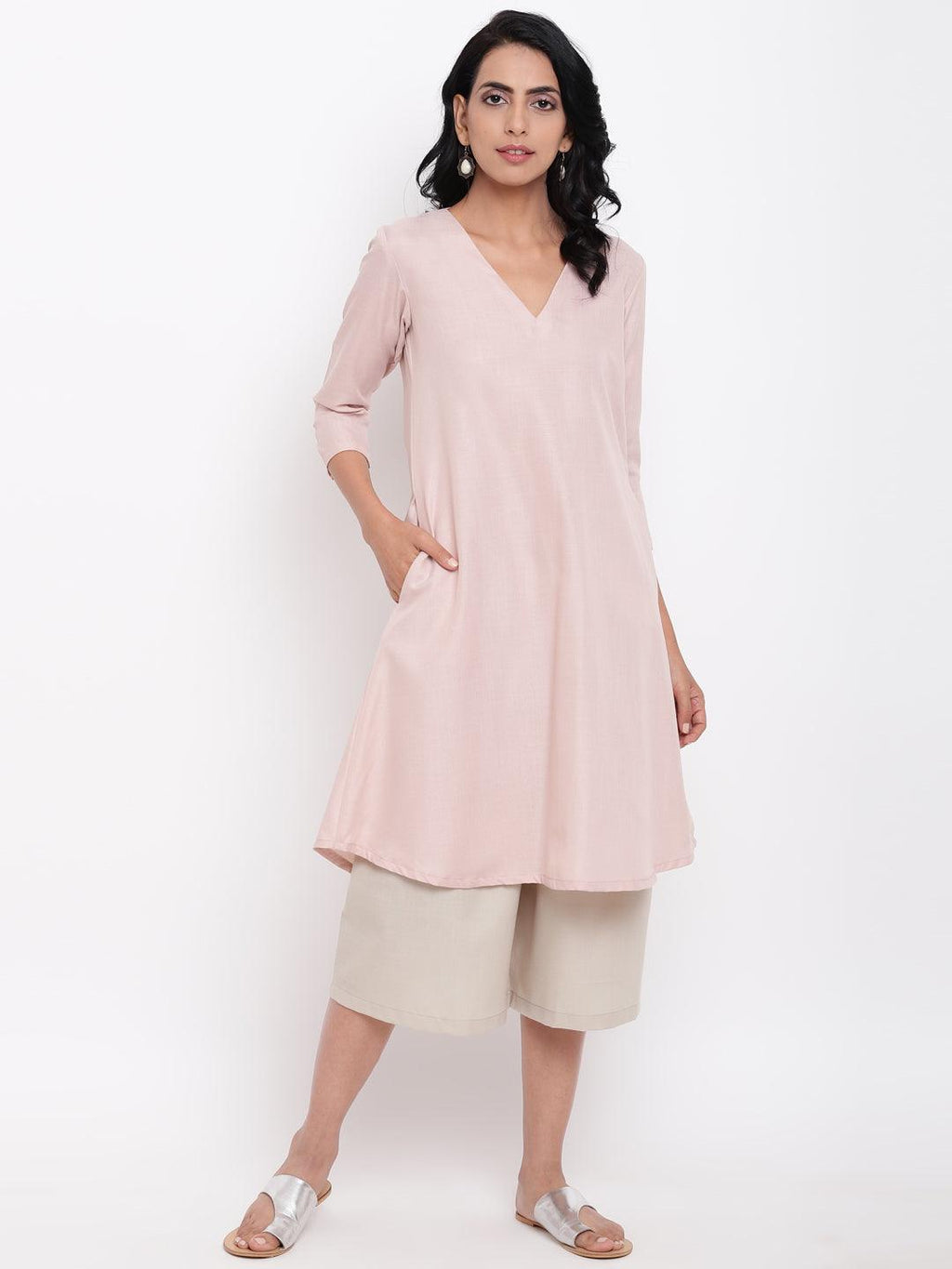 trueBrowns Linen Cotton Rose Kurta Pant Set