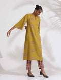 trueBrowns Green Cotton Print HighSlit Kurta Set
