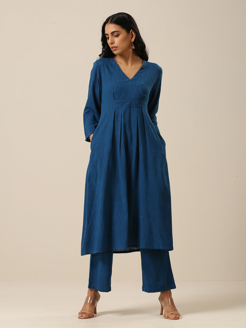 trueBrowns Classic Blue Slub Texture Overlap Pleat Kurta Pant Set