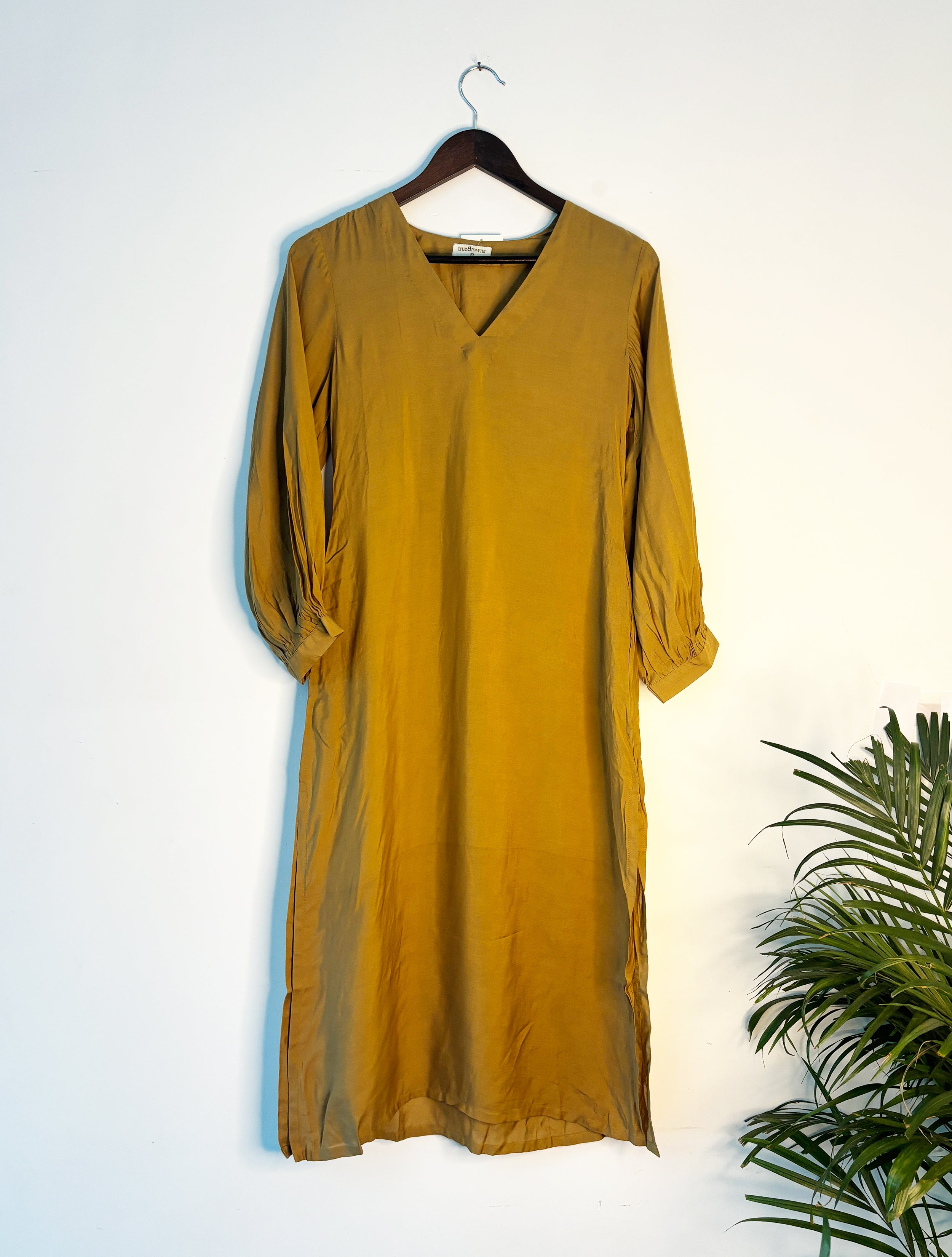 trueBrowns Golden Silk Kurta