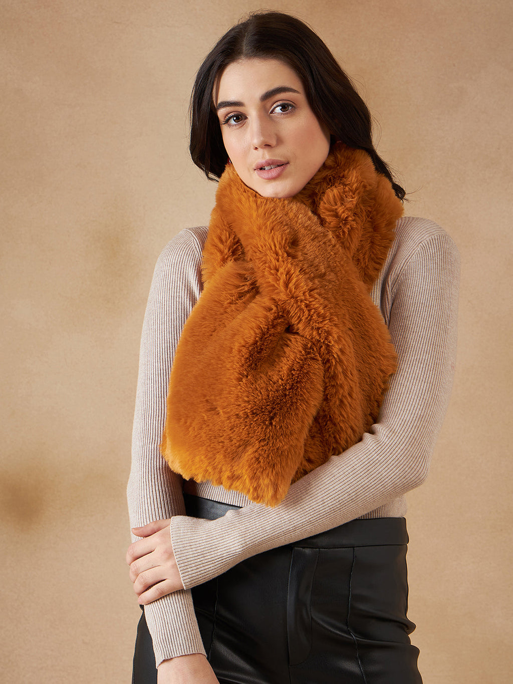 InWeave Women's Carrot Orange Faux Fur Neck Warmer