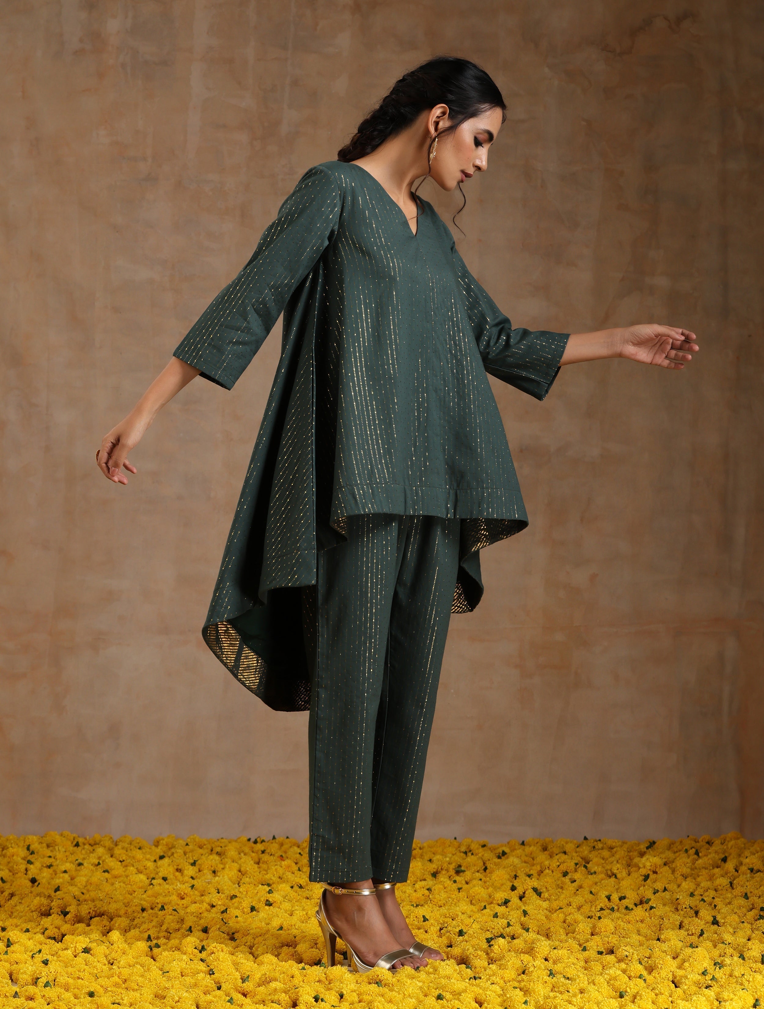 trueBrowns Dark Green Gold Cotton High-Low Co-Ord Set
