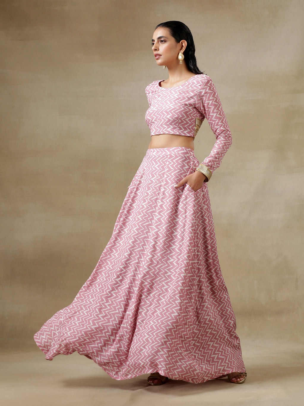 trueBrowns Light Mauve Bandhani Printed Silk Top Skirt Set