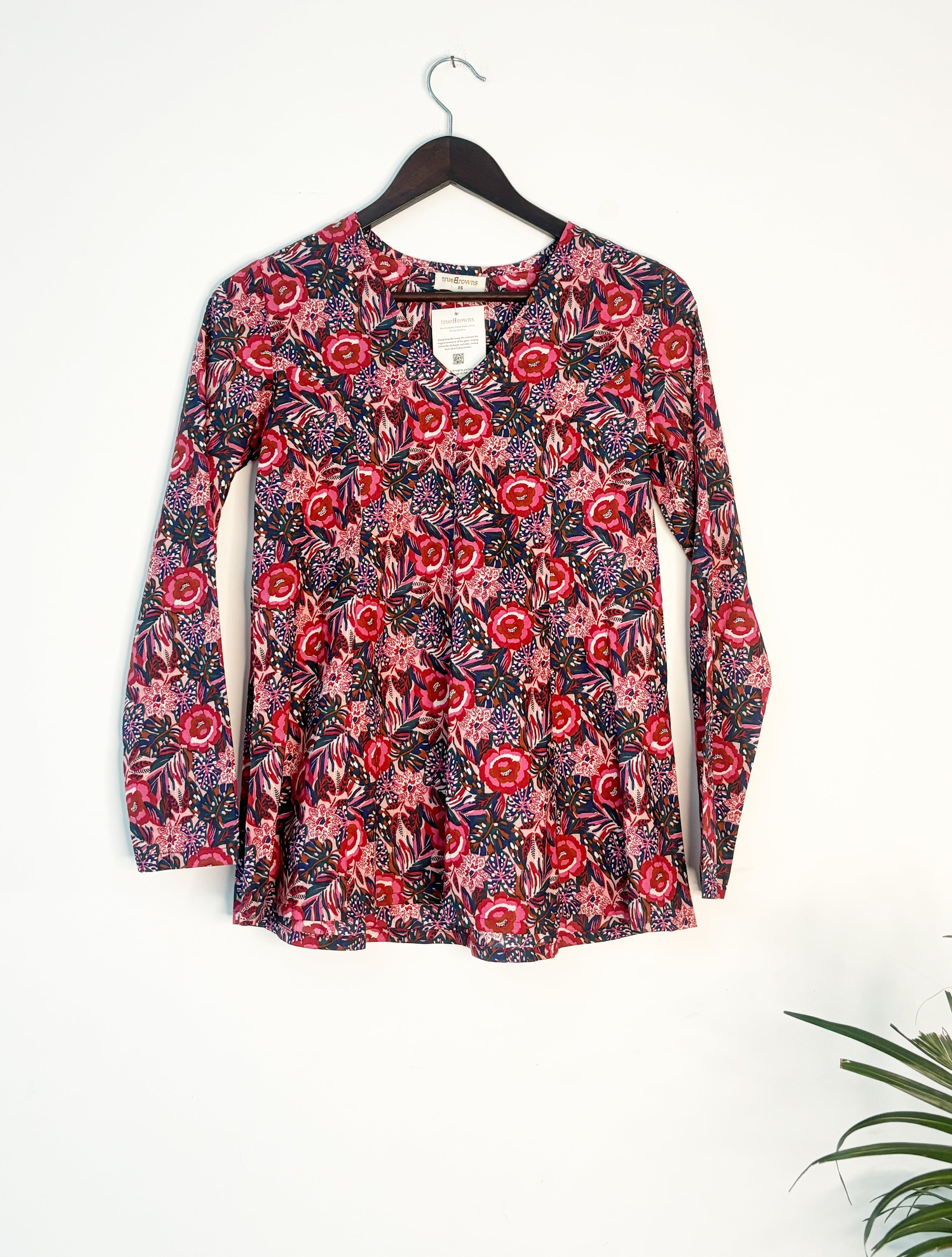 trueBrowns Pink Floral Top