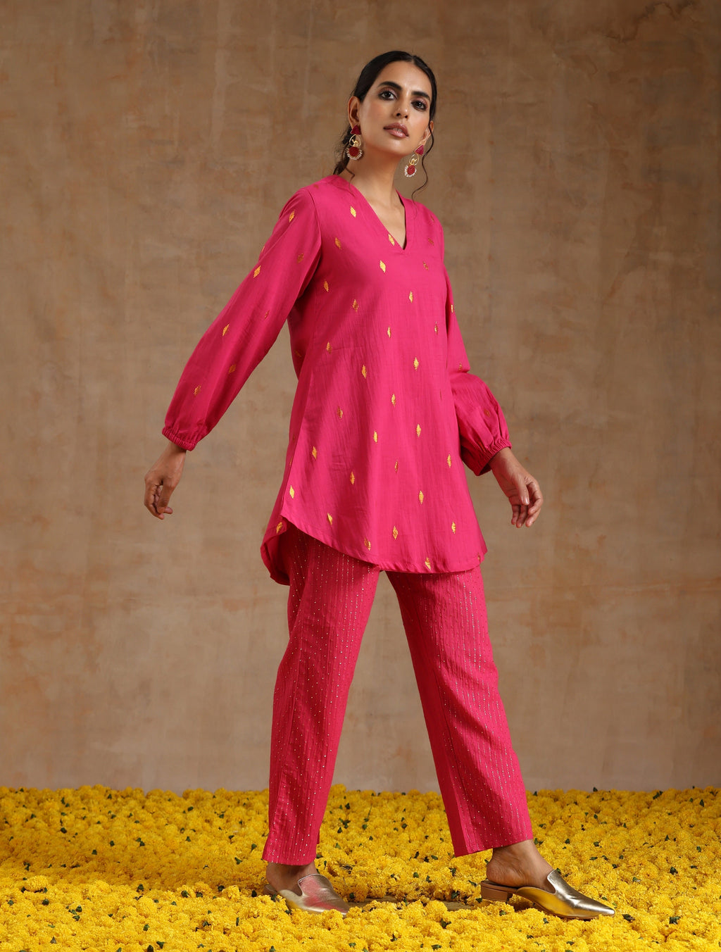 trueBrowns Pink Gold Cotton Short Co-Ord Set