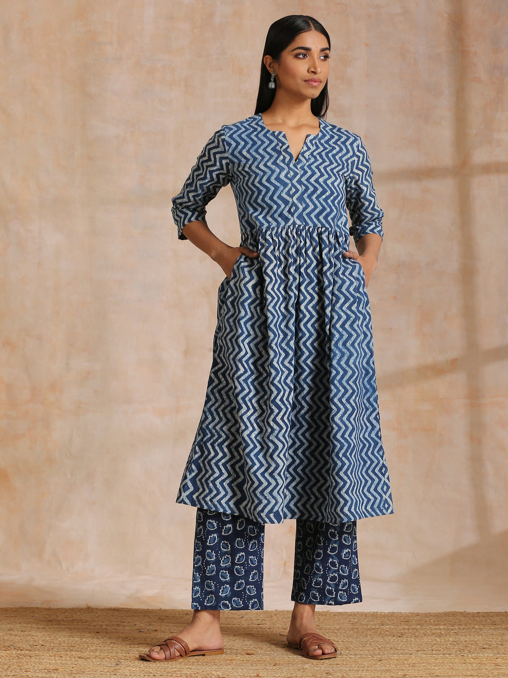 trueBrowns Indigo Dabu Zig-Zag Lines Print Cotton Flared Kurta Pant Set