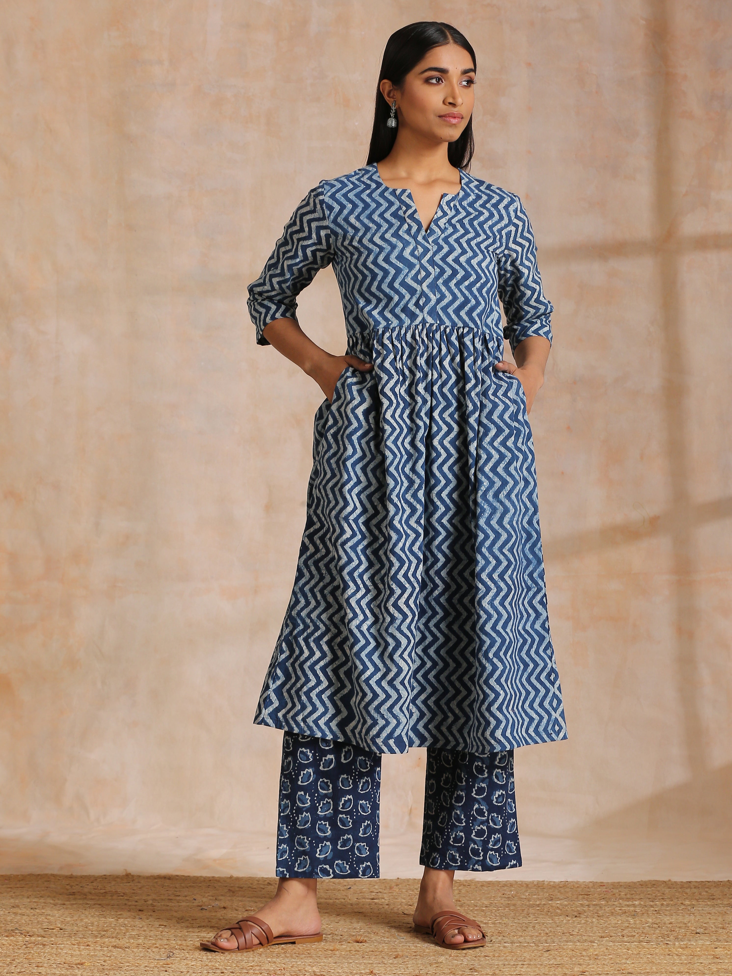 trueBrowns Indigo Dabu Zig-Zag Lines Print Cotton Flared Kurta Pant Set