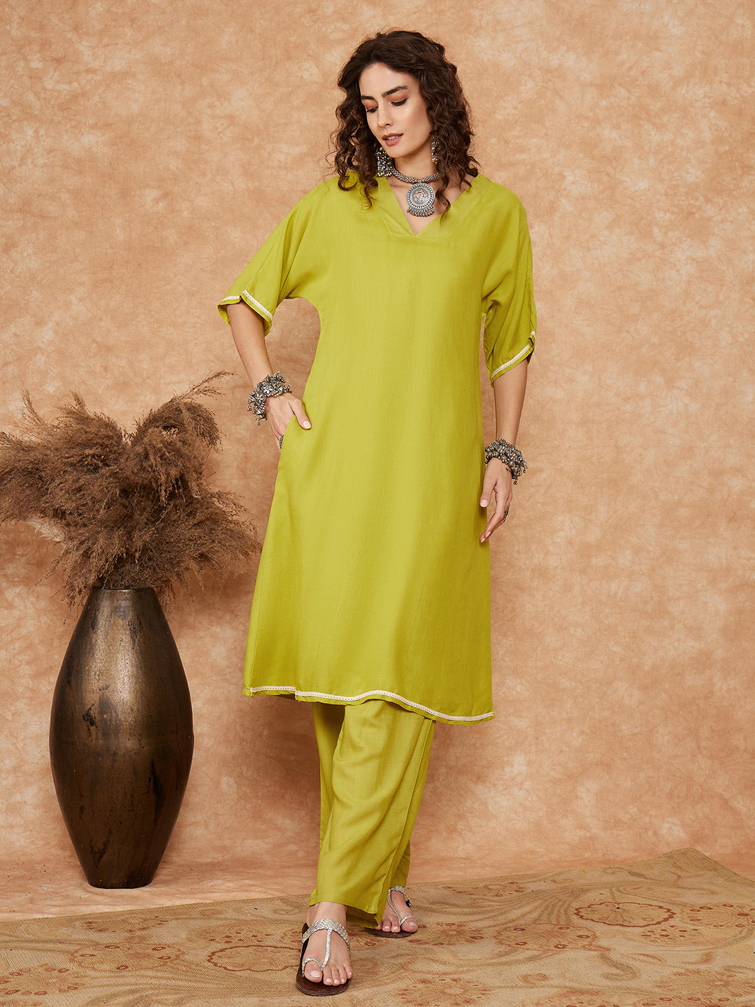 InWeave Women's Pear Green Solid Lace Work Kimono Sleeve Kurta Set