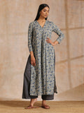 trueBrowns Blue Grey Overall Floral Block On White Print Cotton Kurta Pant Set